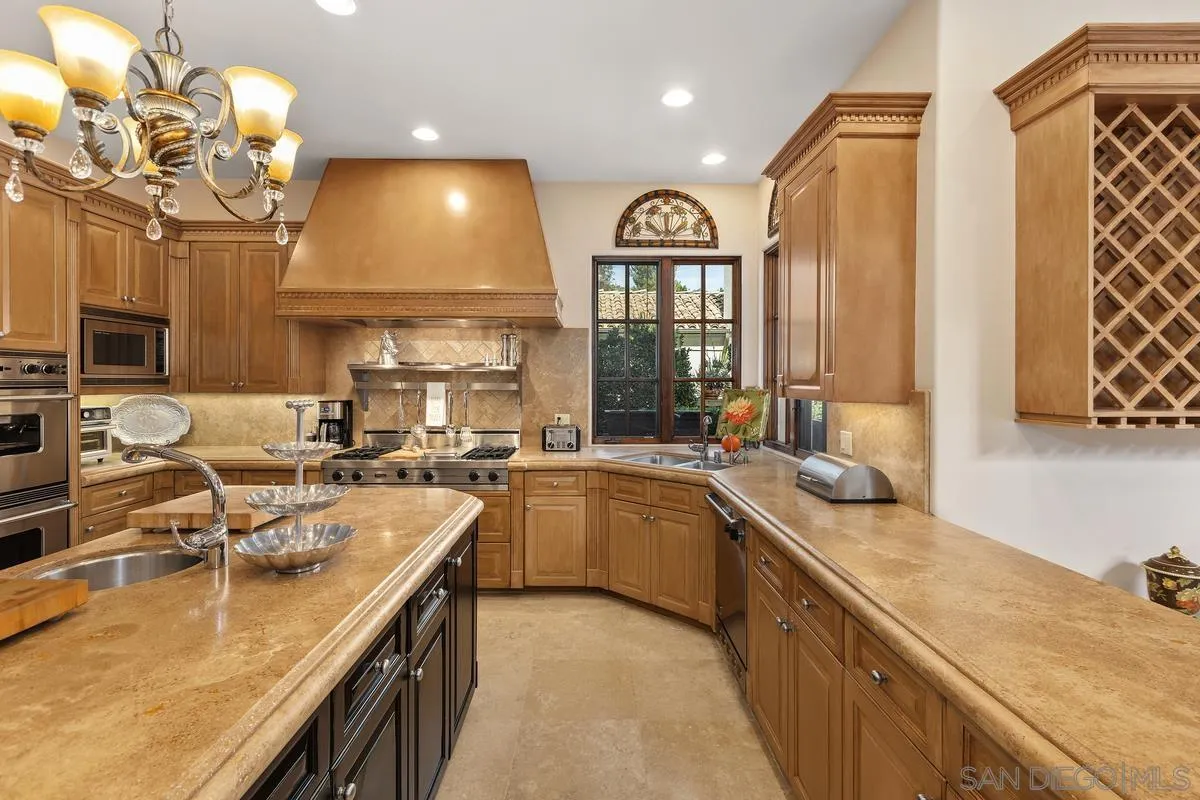 https://cdn.realtyfeed.com/cdn/127/250019108/03062341d3b700295b610ecae0a4a6d9.webp