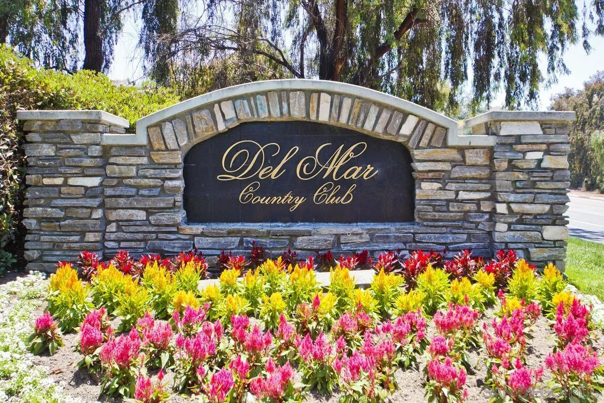 https://cdn.realtyfeed.com/cdn/127/250019108/3626672cca0e49f0ae2e5a5670f14ee2.webp