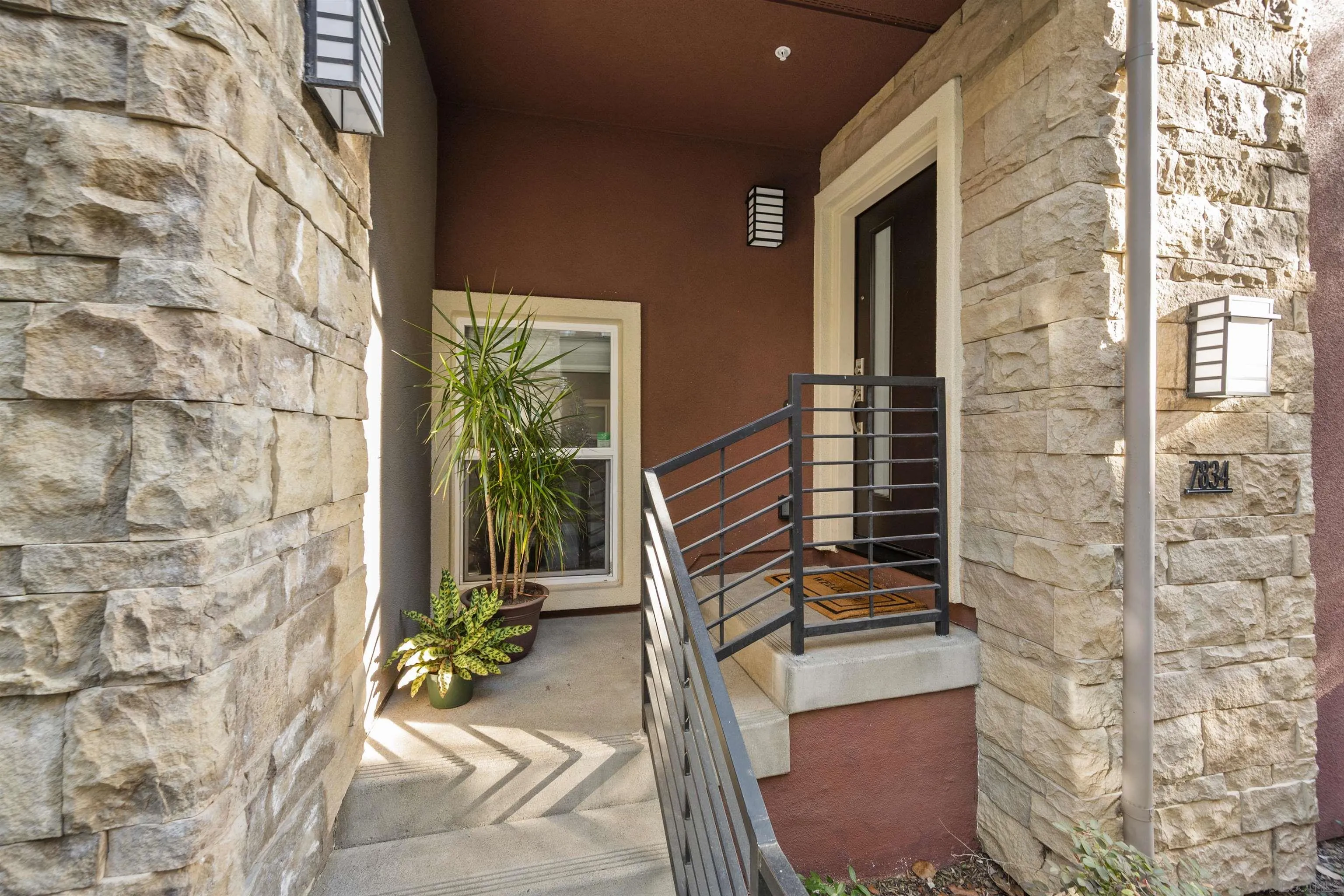 Photo #4: 250019109 Listing 