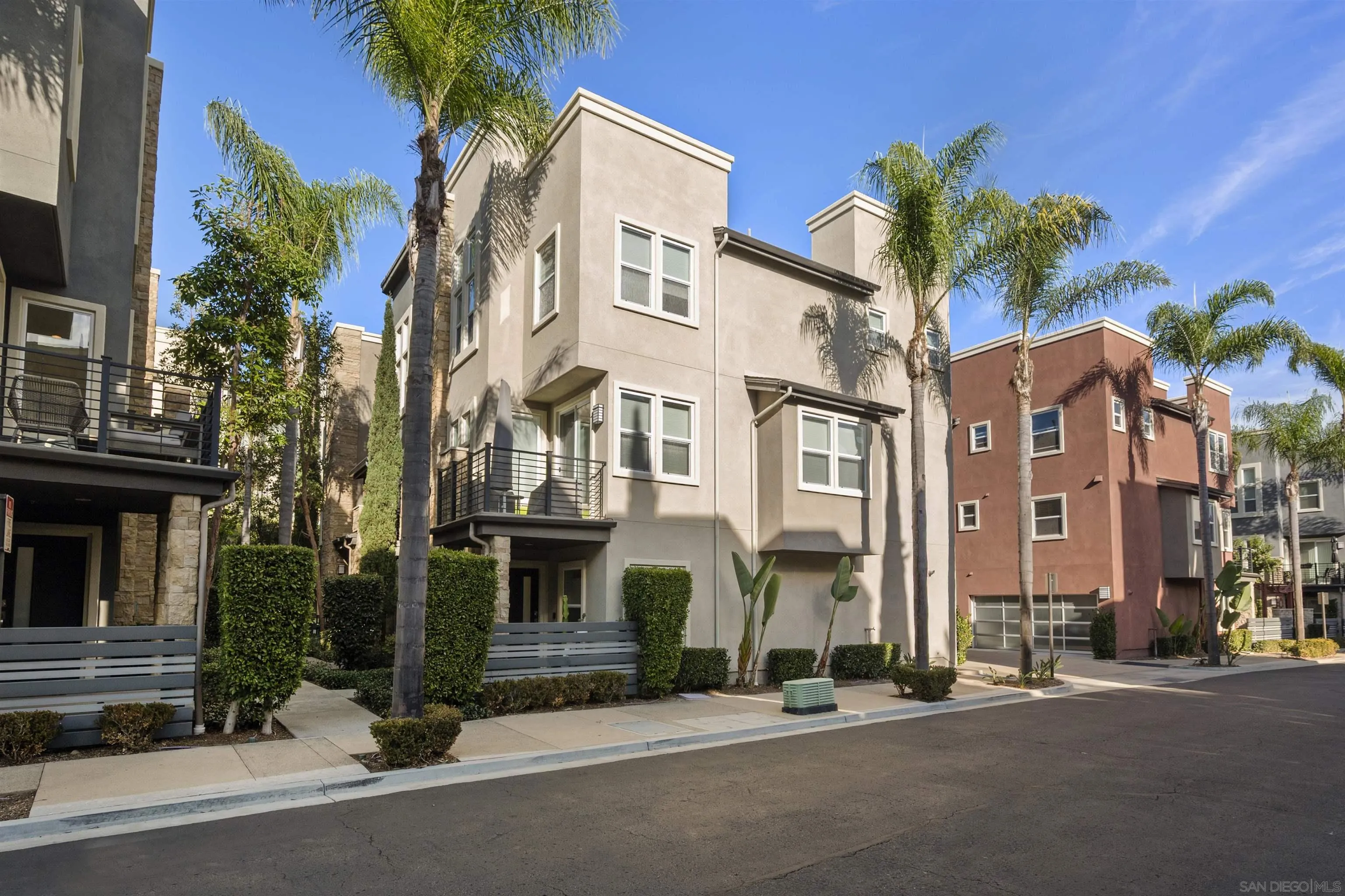 Photo #2: 250019109 Listing 