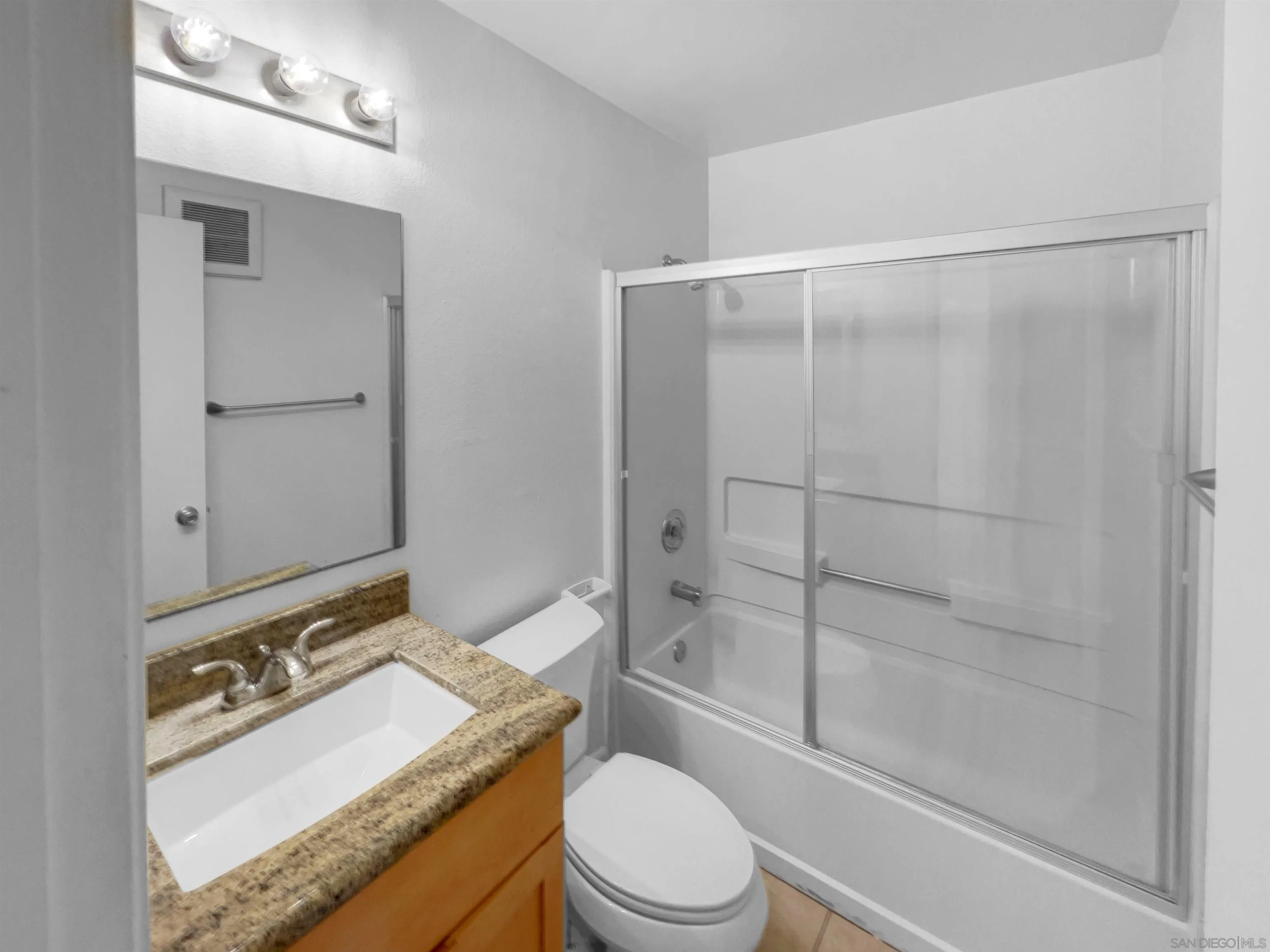 Photo #8: 250019146 Listing: Photo #8