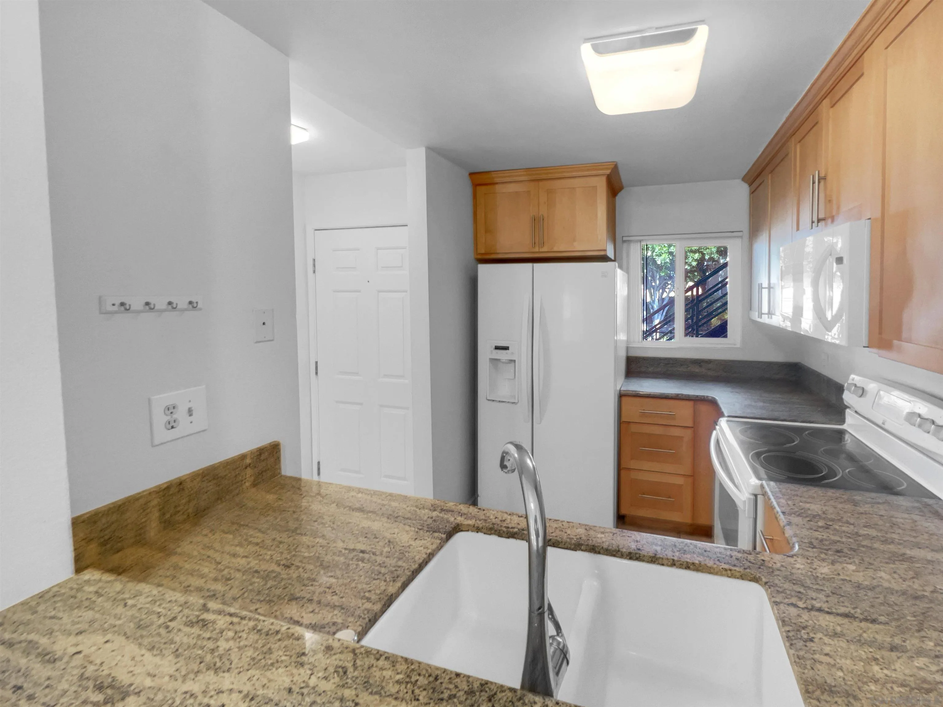Photo #10: 250019146 Listing: Photo #10