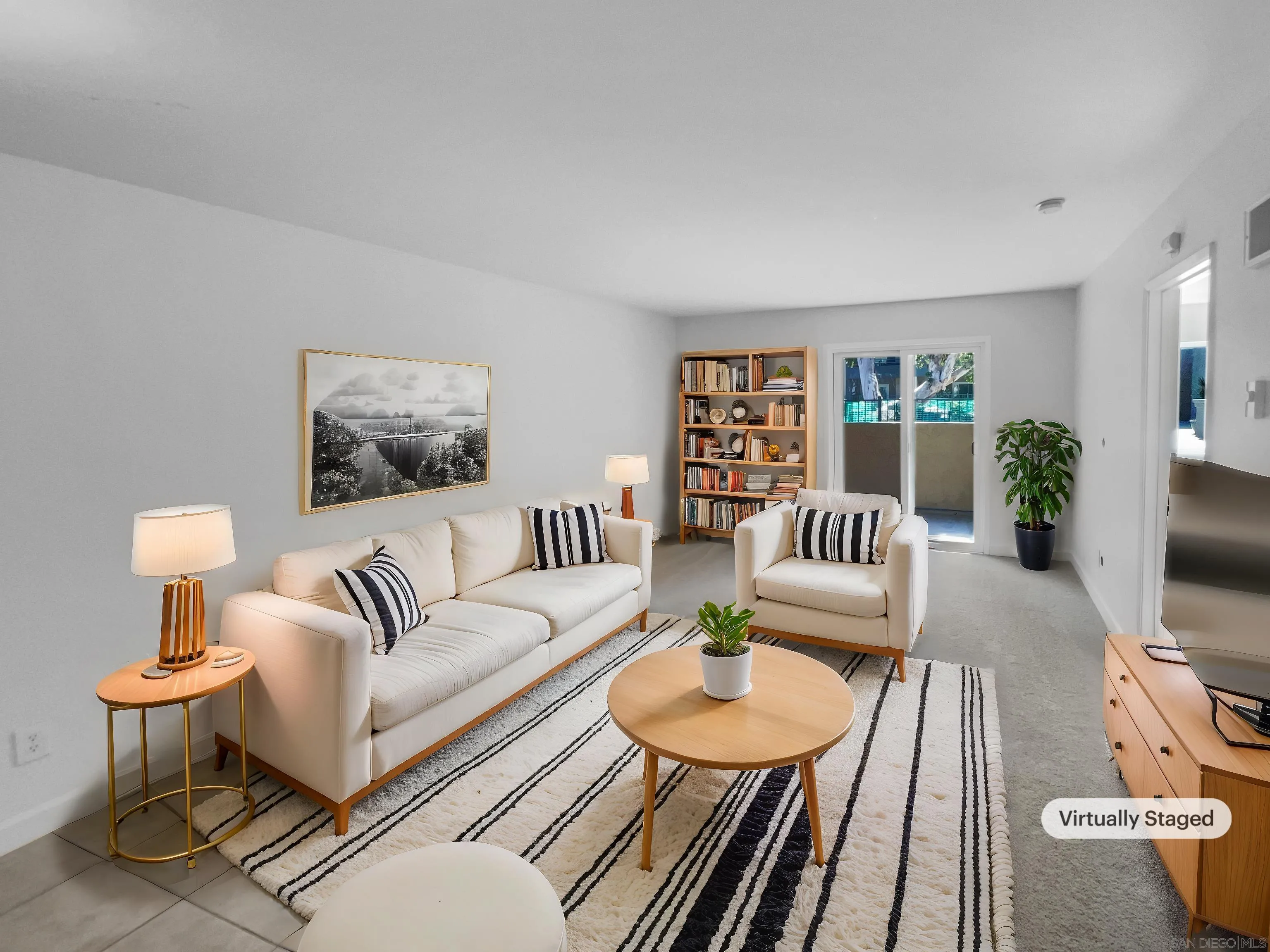 Photo #2: 250019146 Listing 