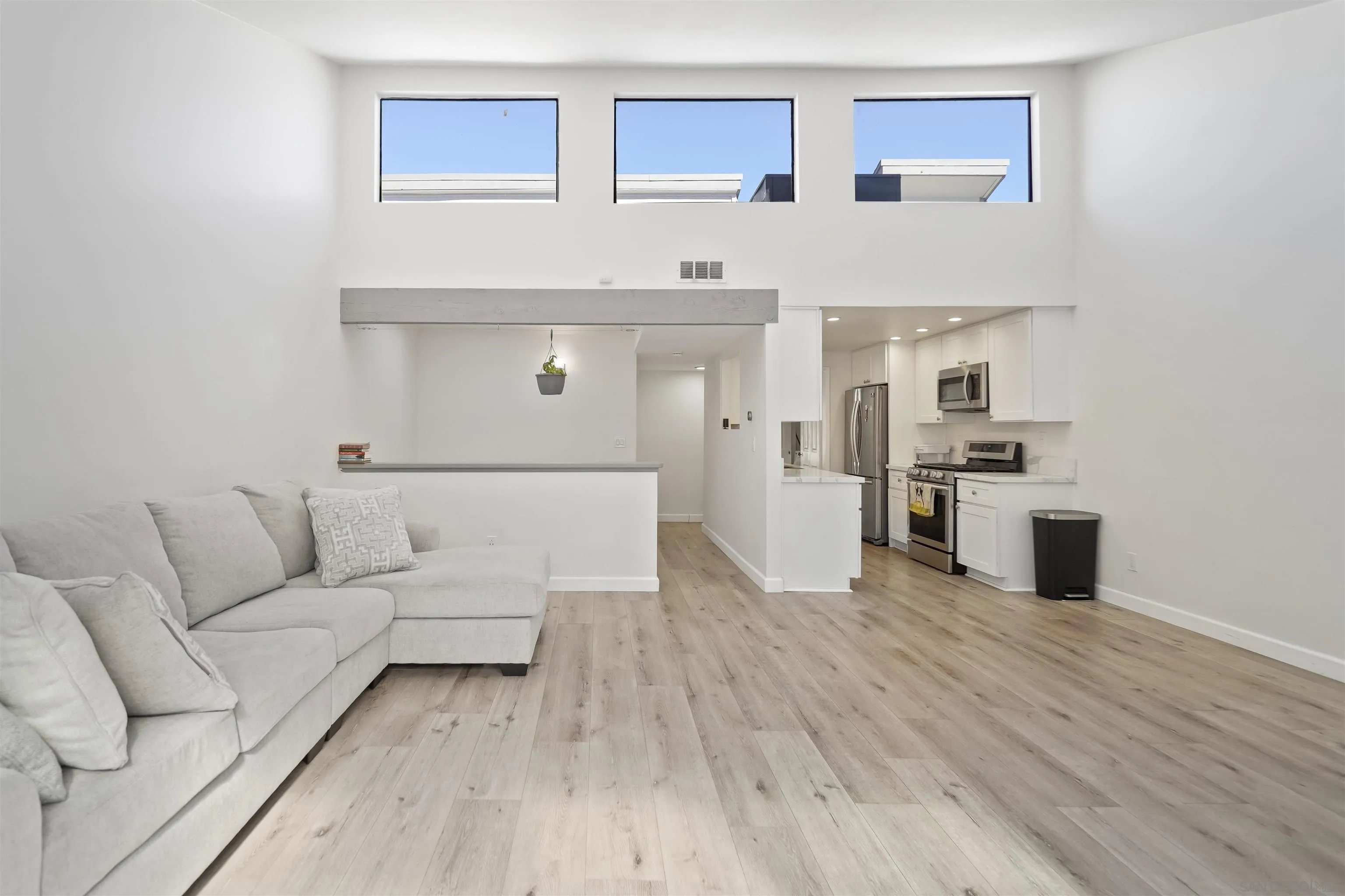 Photo #6: 250019190 Listing 
