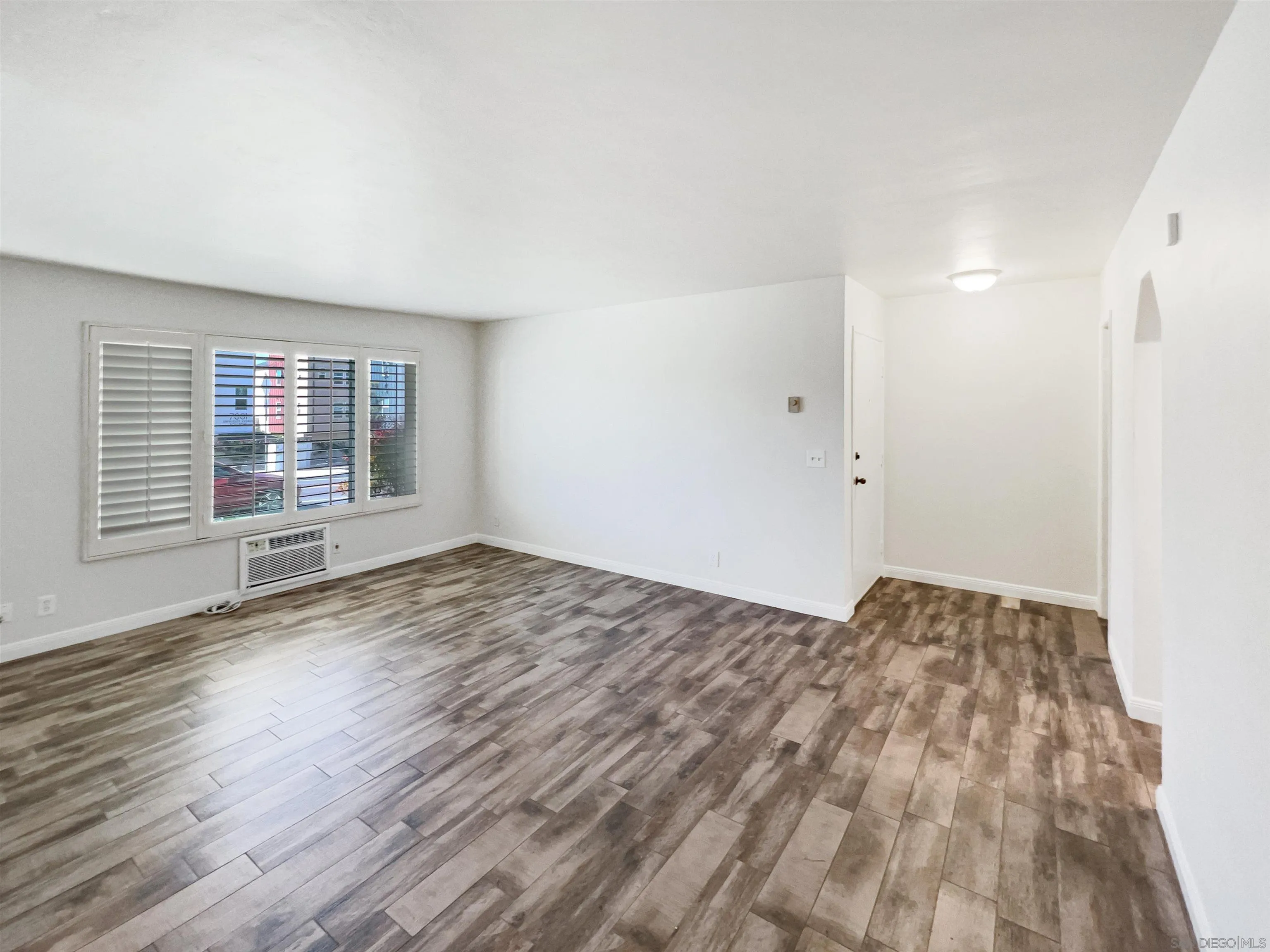Photo #3: 250019195 Listing 