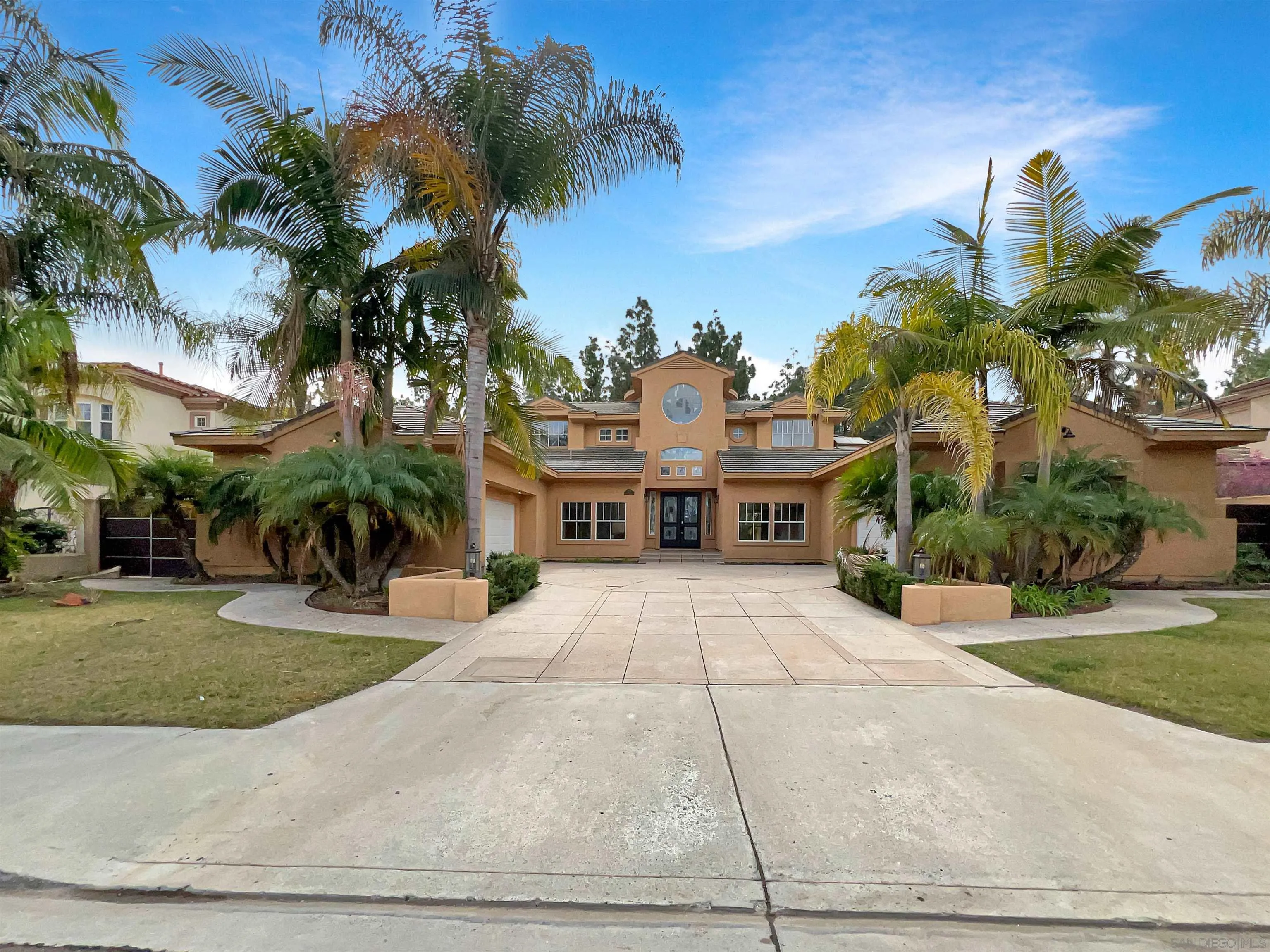 1128 Mansiones Ln