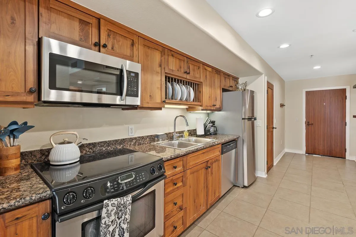 https://cdn.realtyfeed.com/cdn/127/250019220/9c93834a59315dfe4323608cbd081d41.webp