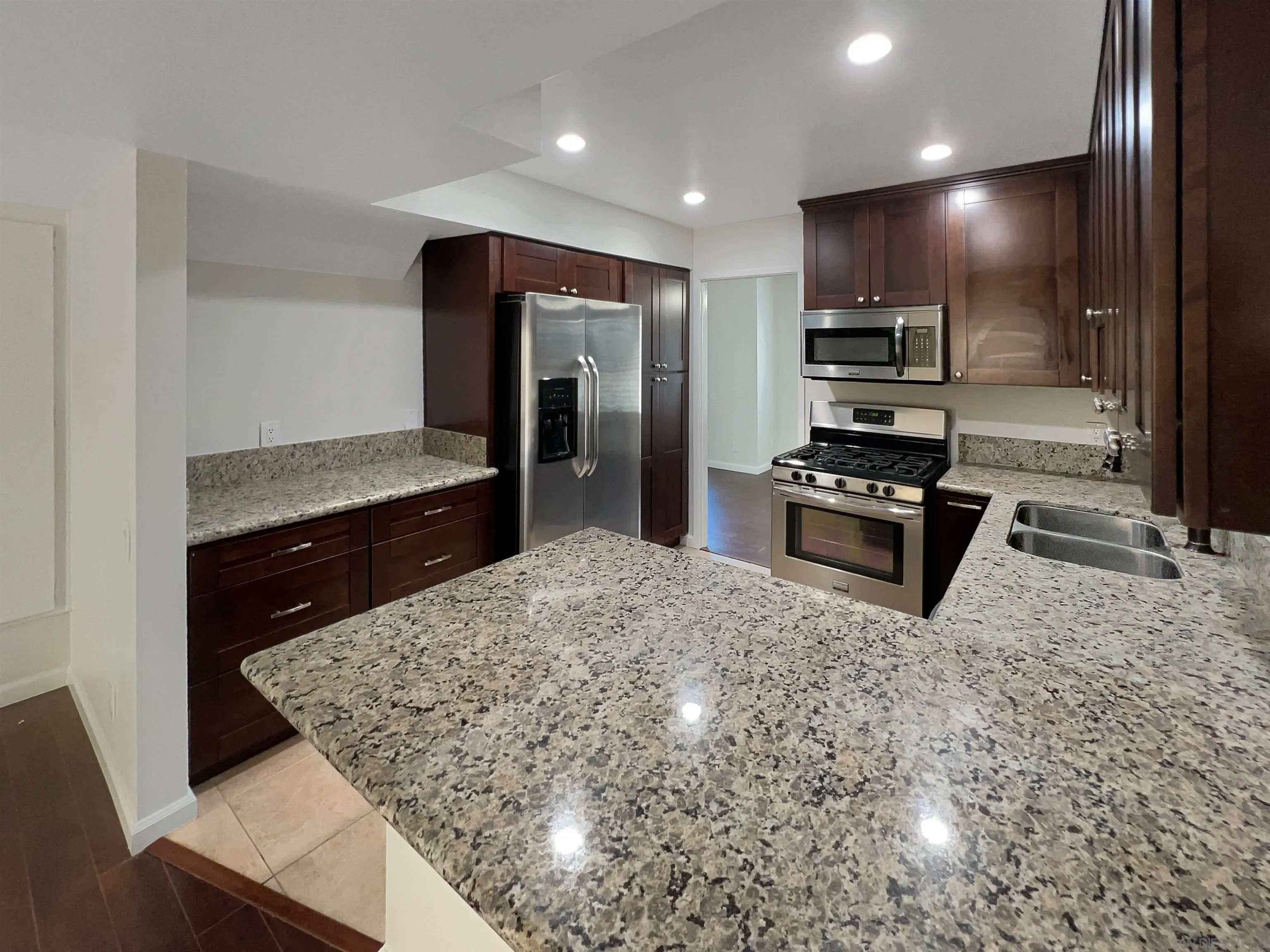 Photo #16: 250019226 Listing: Photo #16