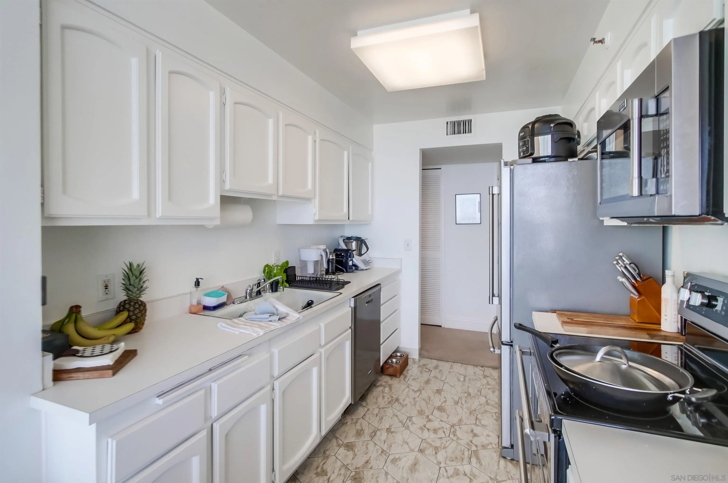 Photo #11: 250019250 Listing: Photo #11