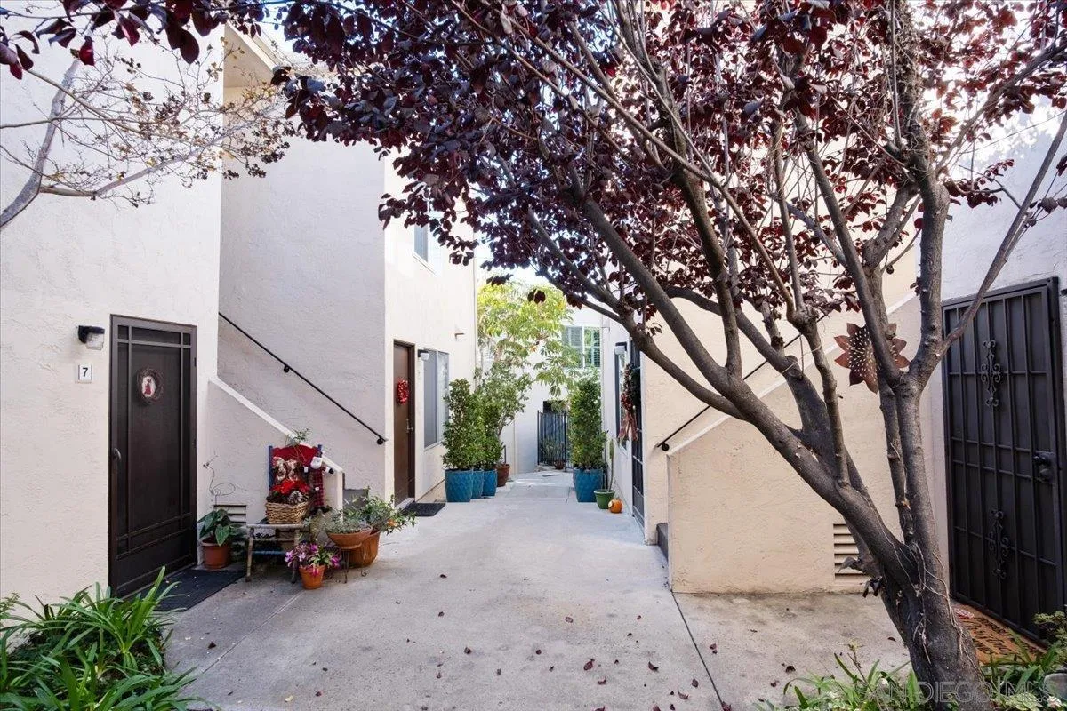 Photo #22: 250019271 Listing: Photo #22