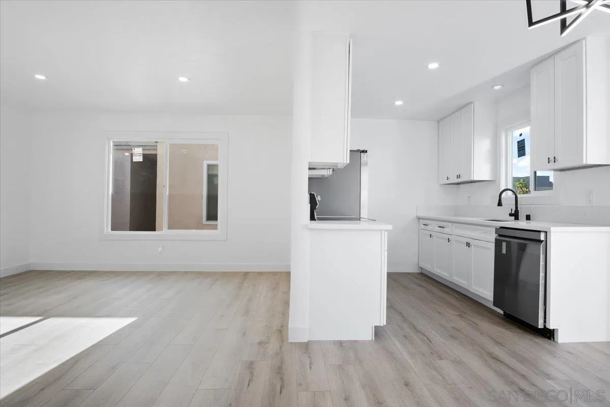 Photo #6: 250019271 Listing 