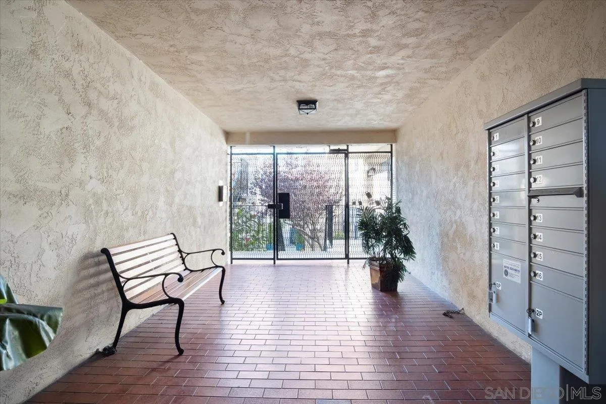Photo #21: 250019271 Listing: Photo #21