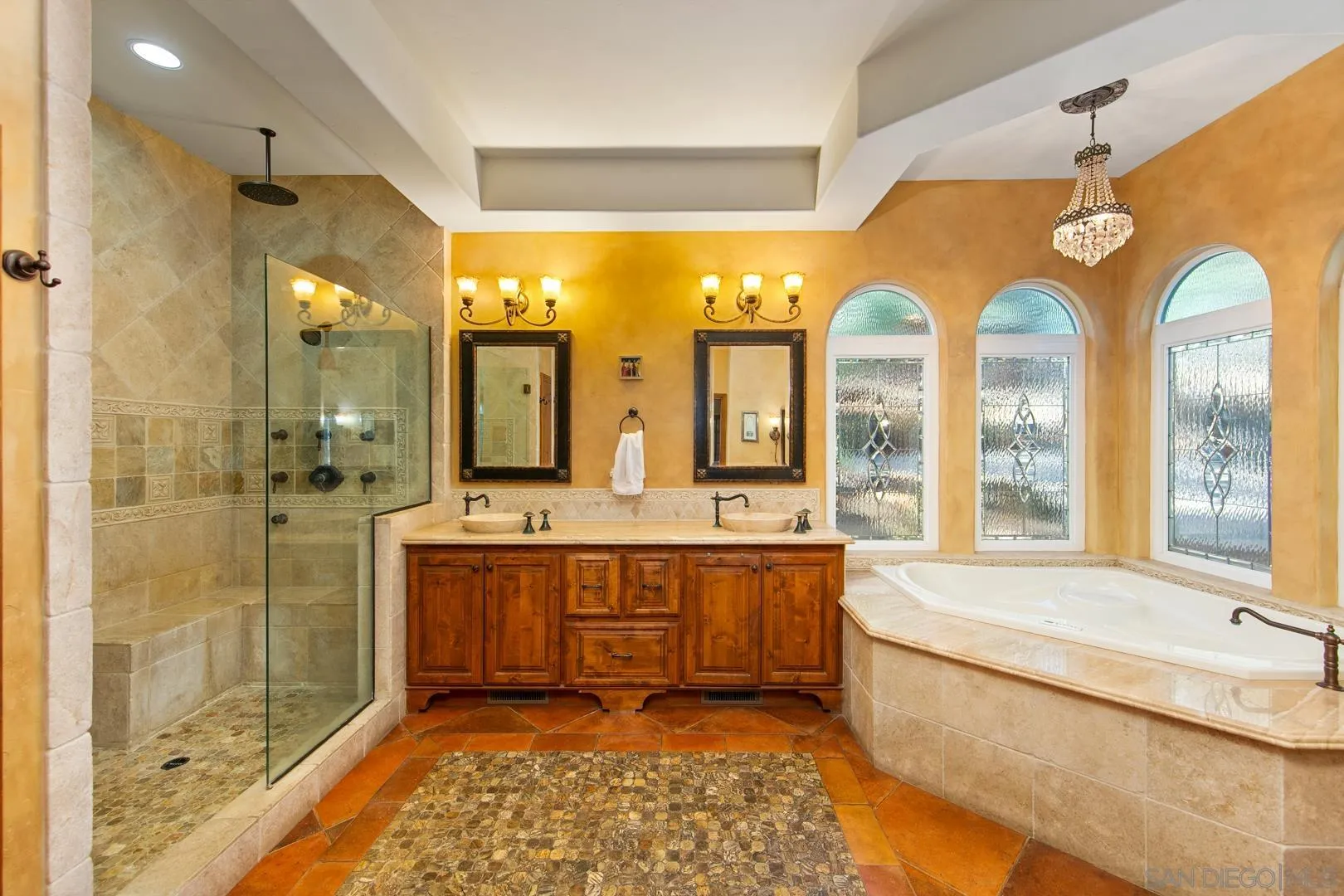 https://cdn.realtyfeed.com/cdn/127/250019283/0590fde2fd7ab4c4ea3fbe867ff128ad.webp