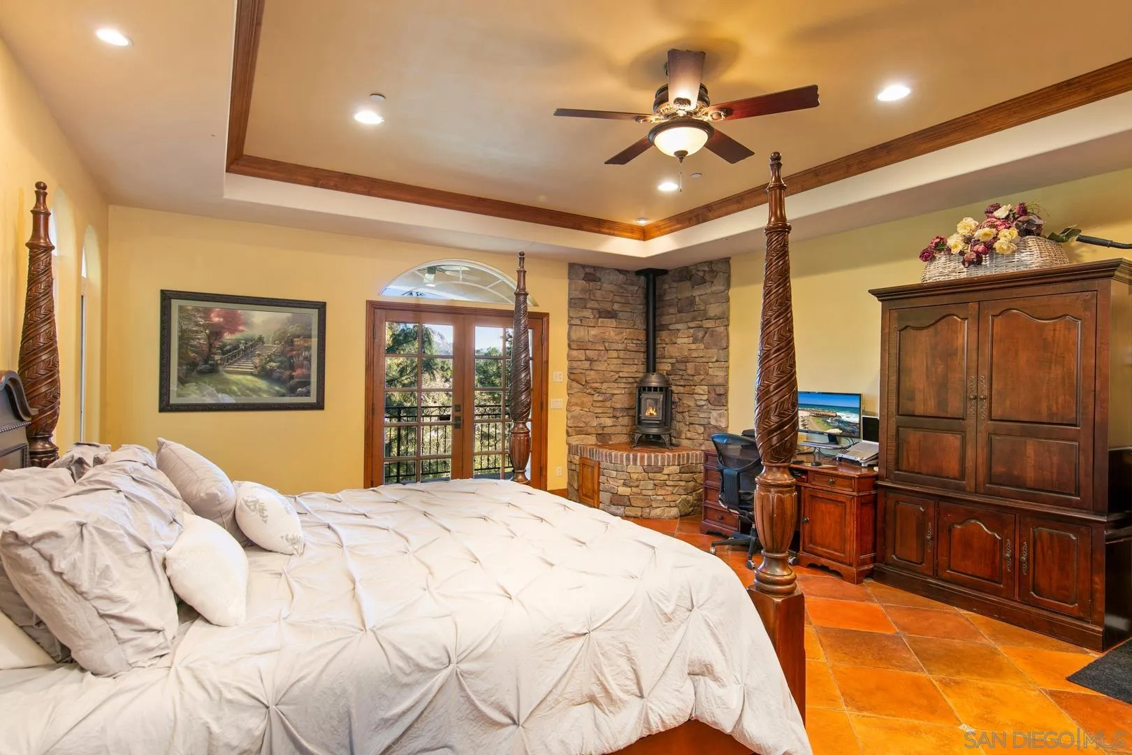https://cdn.realtyfeed.com/cdn/127/250019283/10b0f3cf727fe7def27b9fd3b89d5de6.webp