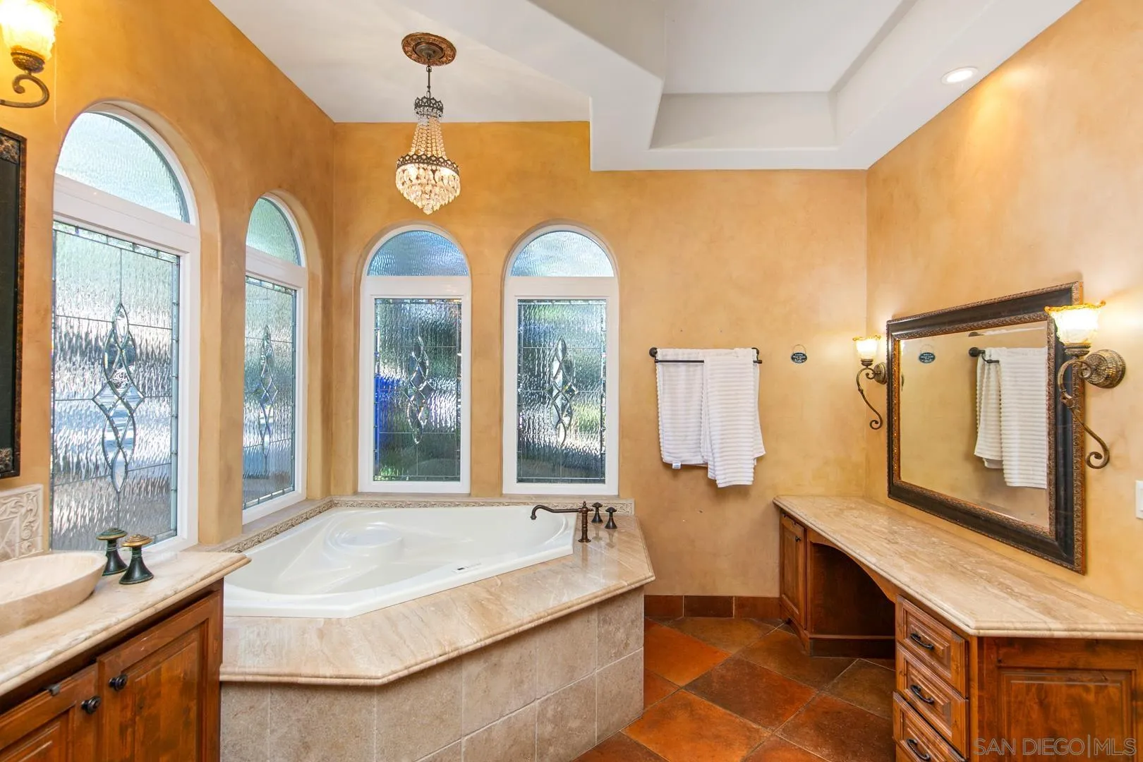 https://cdn.realtyfeed.com/cdn/127/250019283/3d2a93f76b1130d284b1d5f761cd60ea.webp
