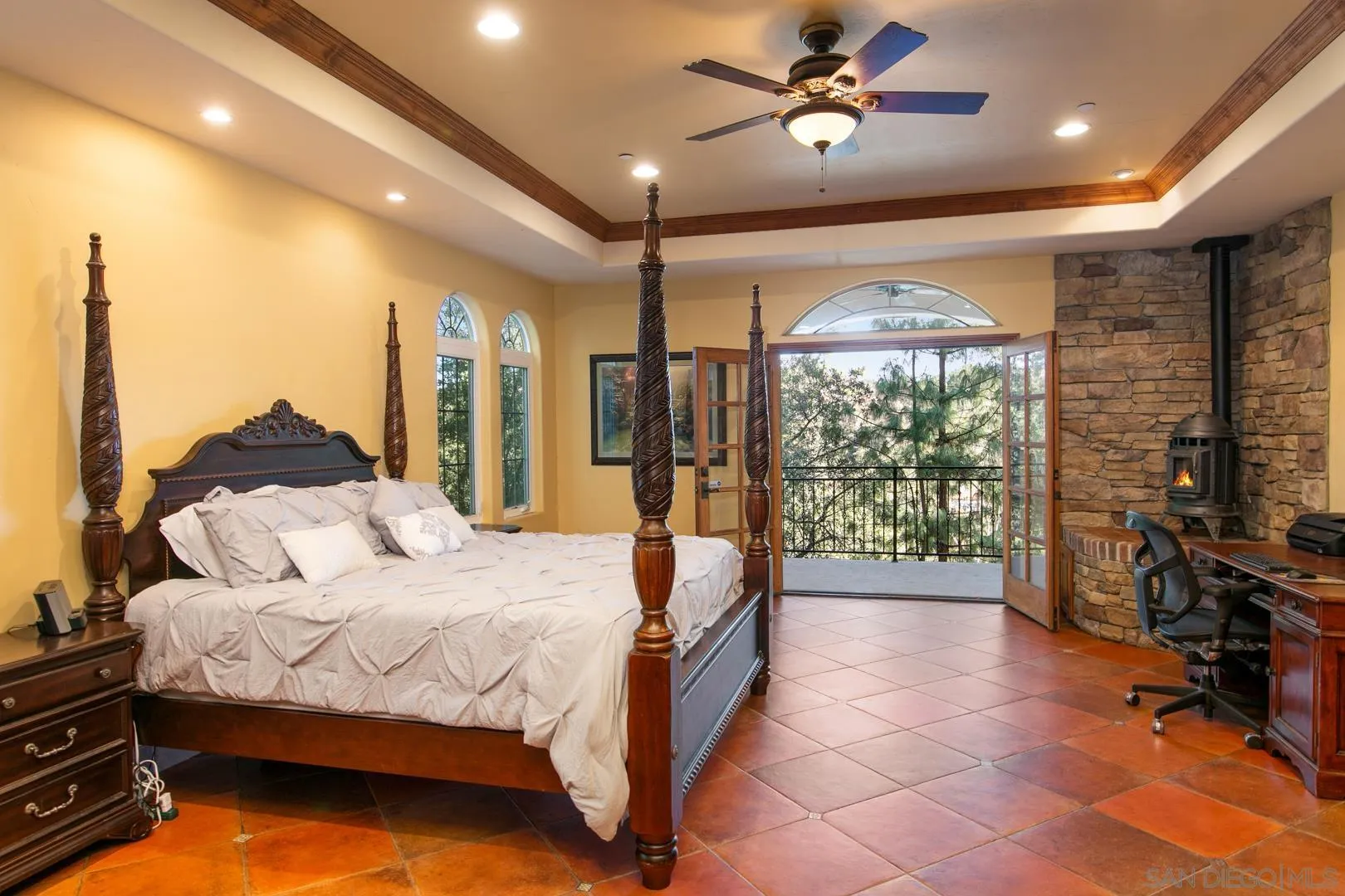 https://cdn.realtyfeed.com/cdn/127/250019283/42314170b5272813240de74d120a9547.webp