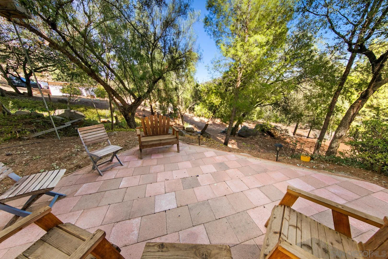 https://cdn.realtyfeed.com/cdn/127/250019283/6a2fa8a0907323b710efb33af33ebc03.webp