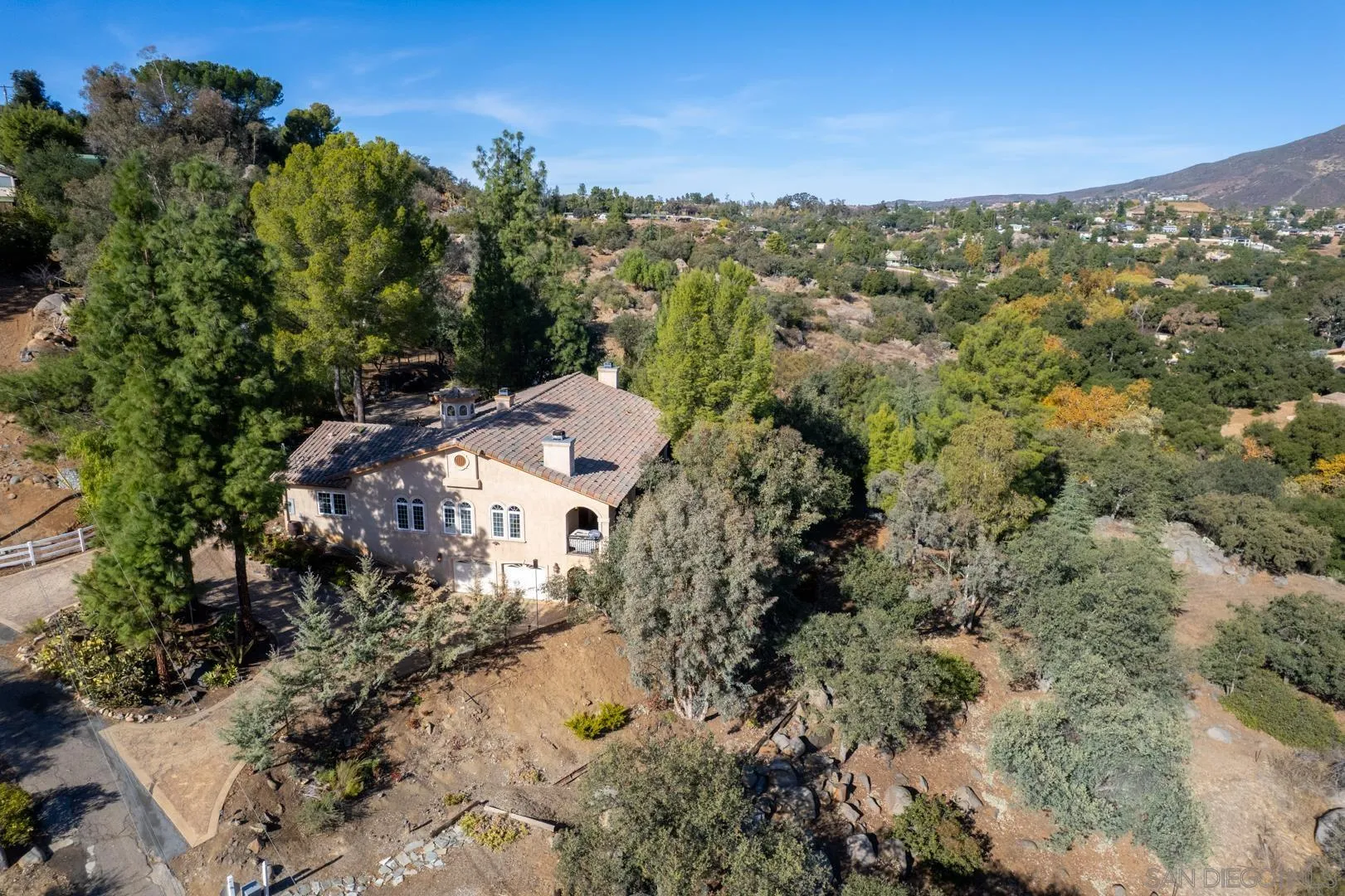 https://cdn.realtyfeed.com/cdn/127/250019283/74ccee6441128e546ebb6d6d5aa6a995.webp