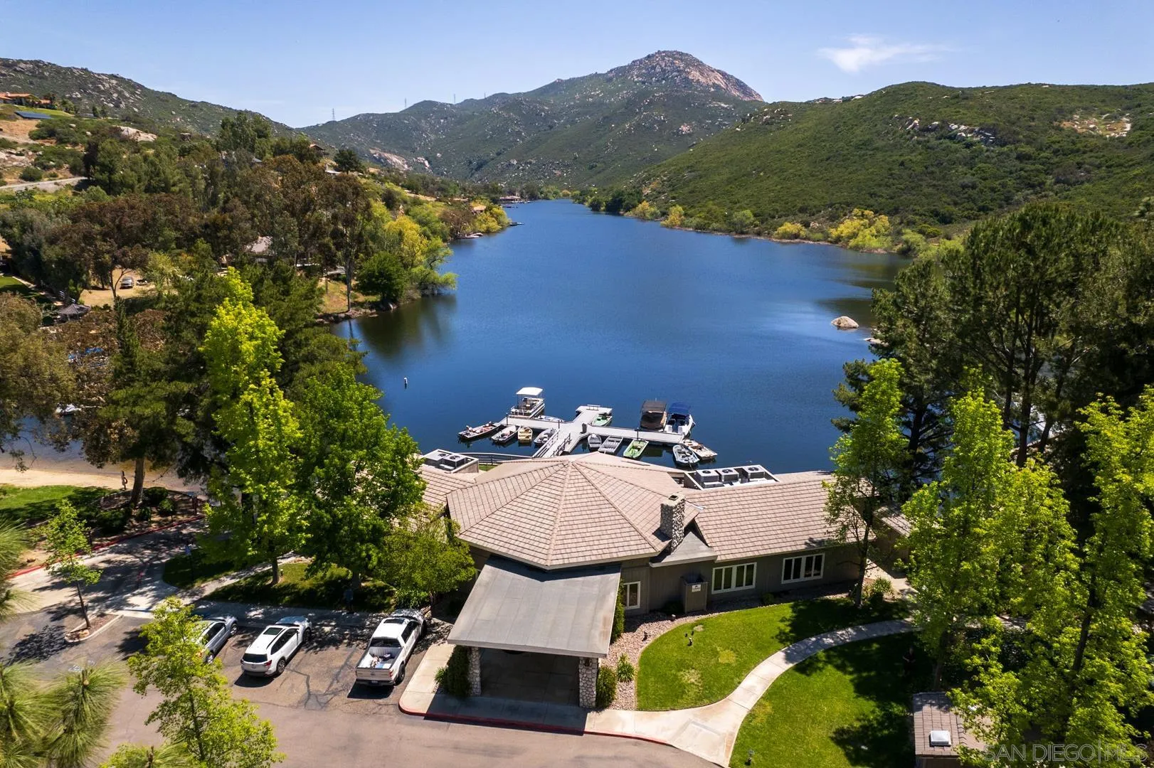 https://cdn.realtyfeed.com/cdn/127/250019283/95fe7c3e8e3905506b54616da1a268d0.webp
