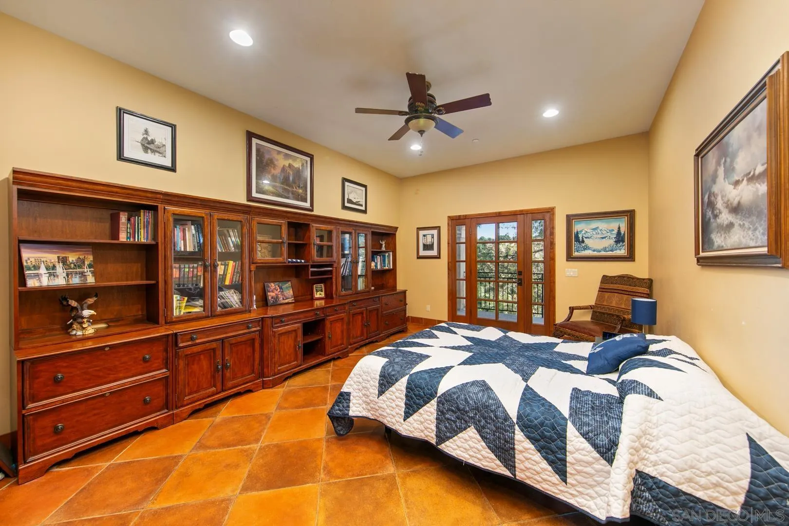 https://cdn.realtyfeed.com/cdn/127/250019283/e140e9ed01793ce34eed706f52efed8c.webp