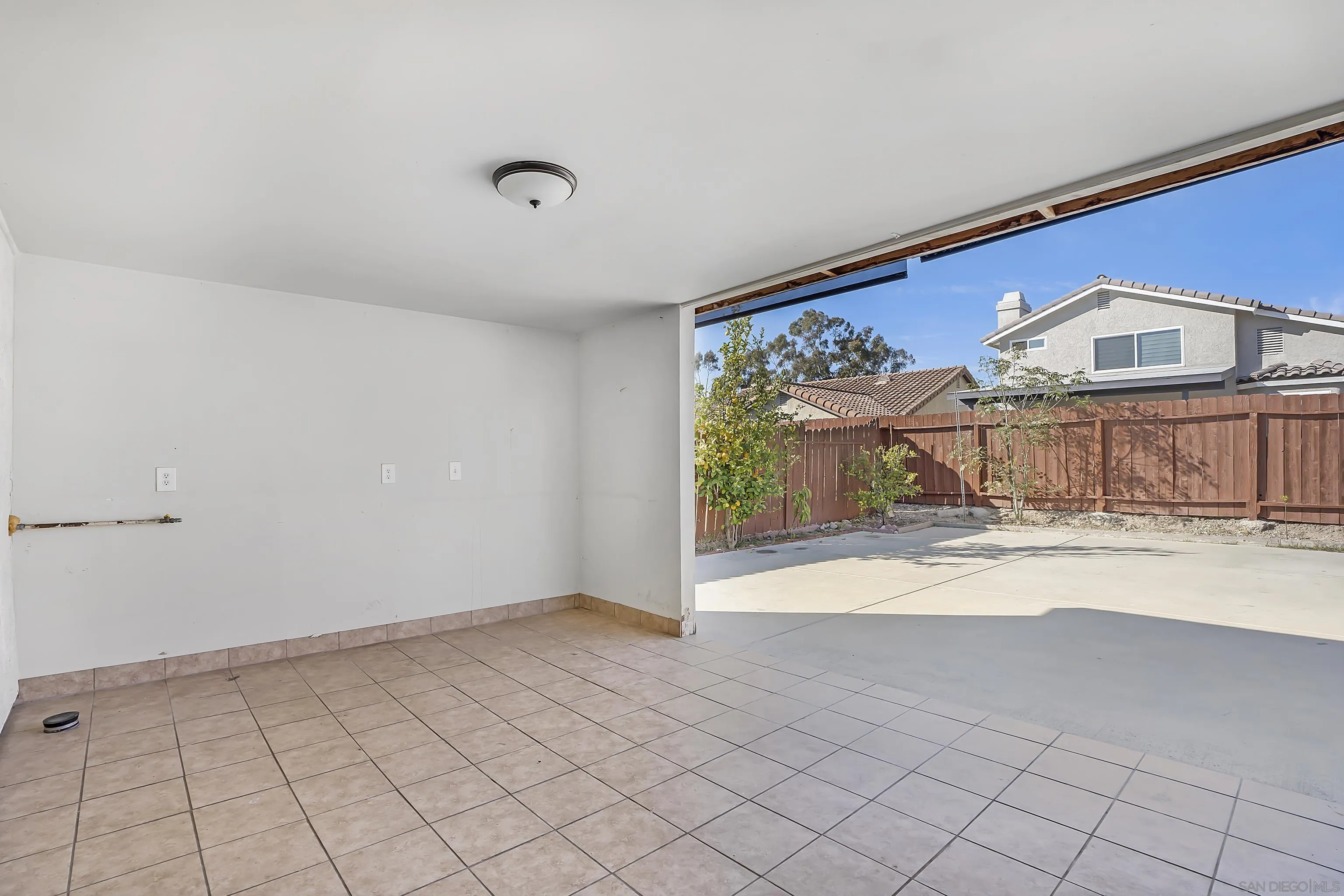 https://cdn.realtyfeed.com/cdn/127/250019337/54ab481c4c0a7a4ac4ef746fc854a09e.webp