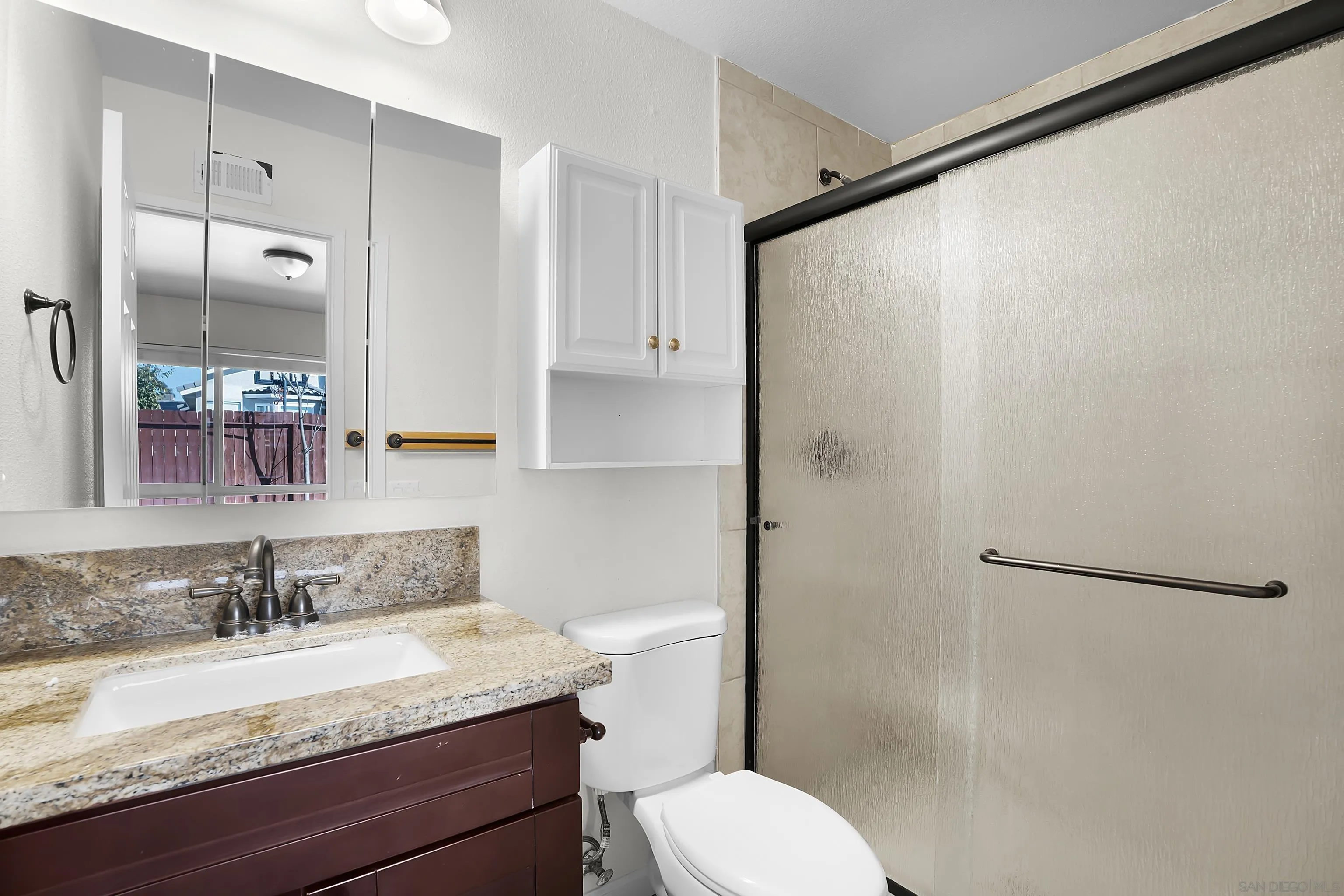 https://cdn.realtyfeed.com/cdn/127/250019337/ea2791e77e7c062916ce65bf7c5fa3d6.webp