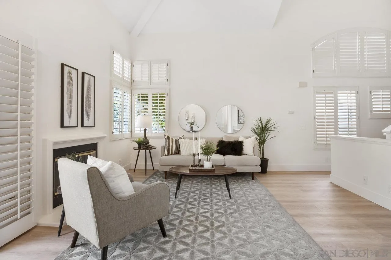 Photo #2: 250019343 Listing 