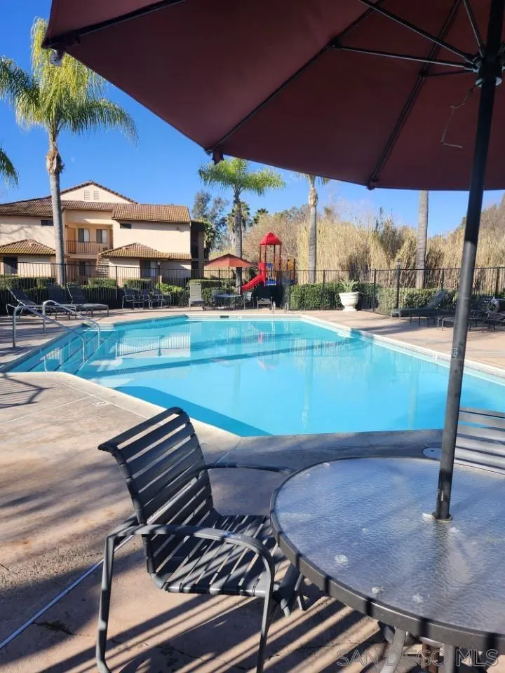 Photo #6: 250019368 Listing 