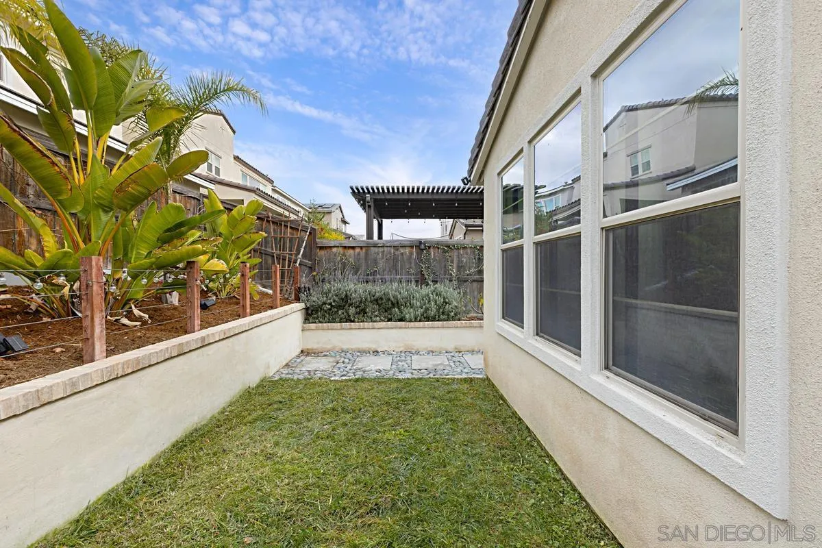 https://cdn.realtyfeed.com/cdn/127/250019373/1111943d2cb249265db2072e3c82acd9.webp