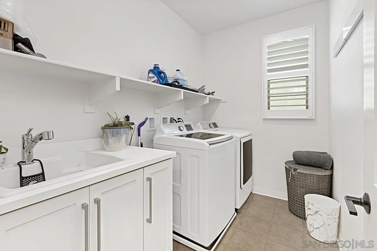 https://cdn.realtyfeed.com/cdn/127/250019373/6203304f5952818407f30bd48d828a32.webp