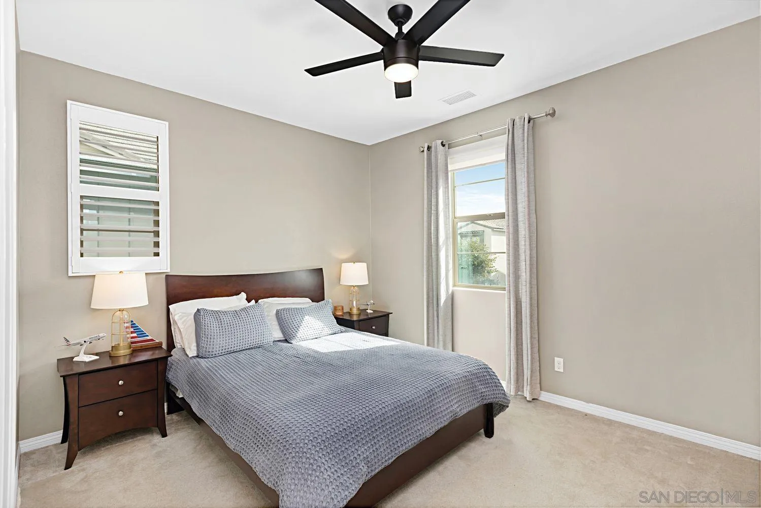 https://cdn.realtyfeed.com/cdn/127/250019373/8ac7bd08111b6700e004ba05f70fd930.webp
