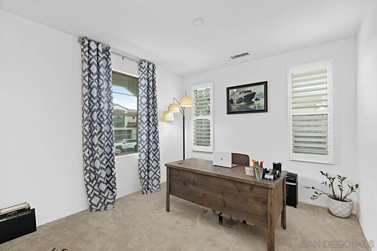 https://cdn.realtyfeed.com/cdn/127/250019373/cb547f510753d8fb4e1bbd29aa37d009.webp