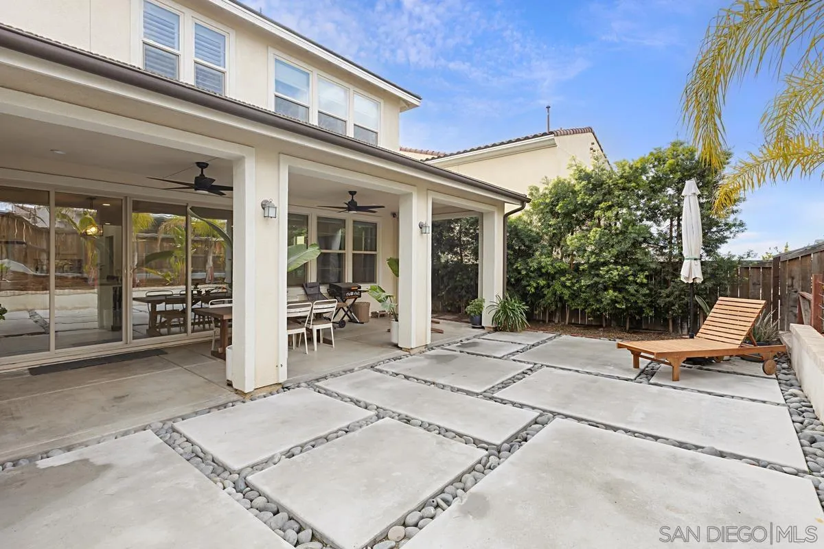 https://cdn.realtyfeed.com/cdn/127/250019373/cbbf8565016e8e1729e58dd972e2afcc.webp