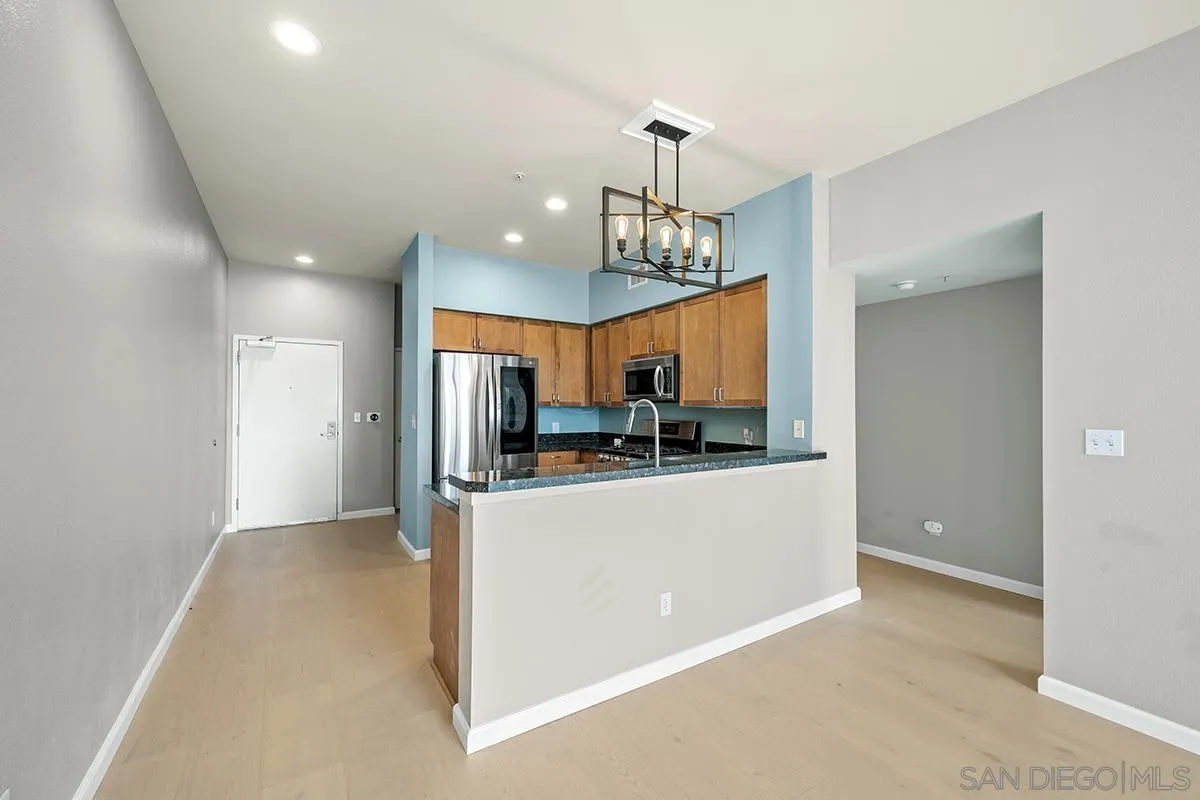 Photo #6: 250019397 Listing 