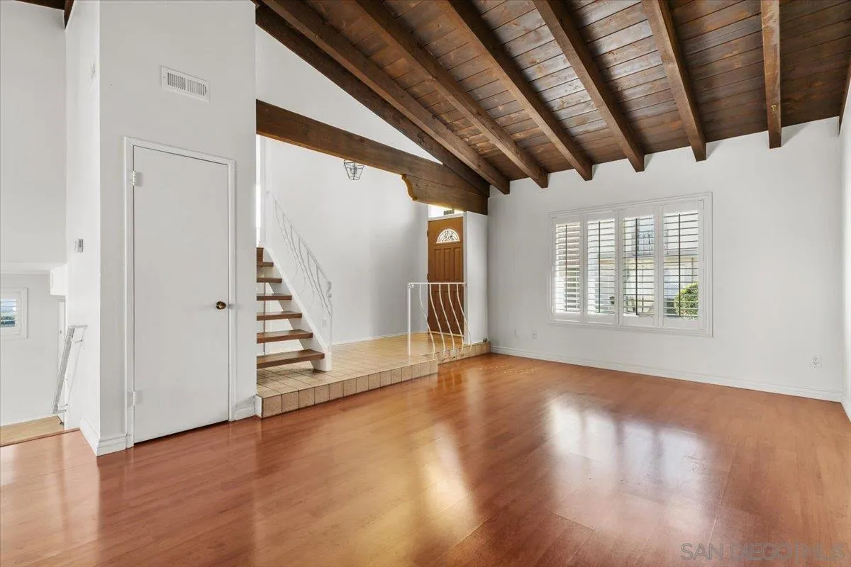 Photo #6: 250019505 Listing 