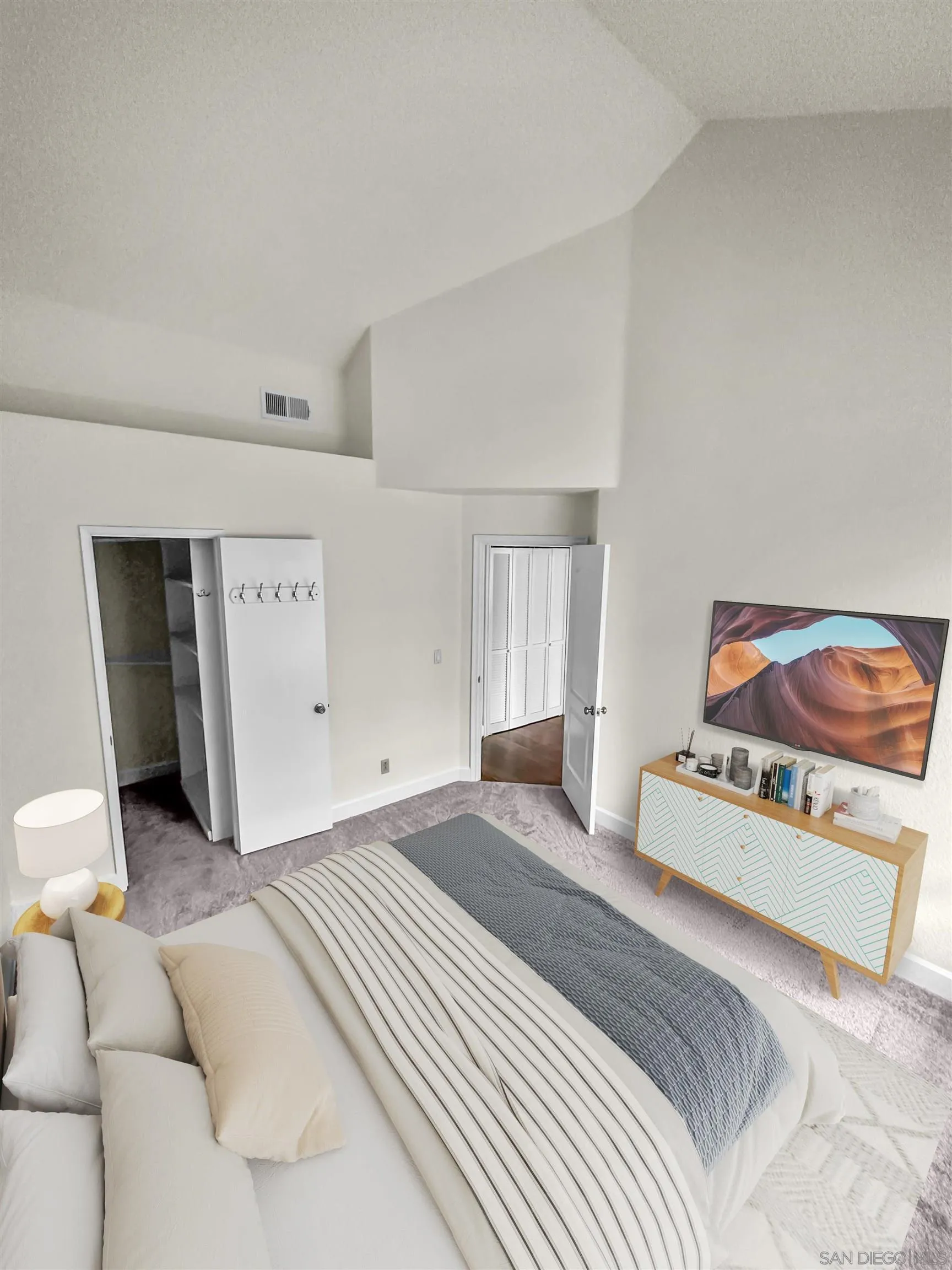 Photo #6: 250019535 Listing 