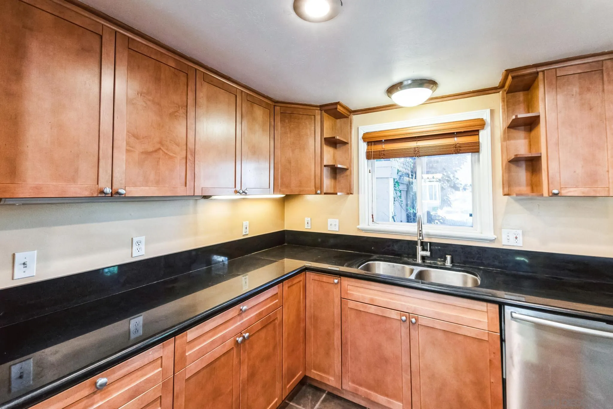 Photo #4: 250019540 Listing 