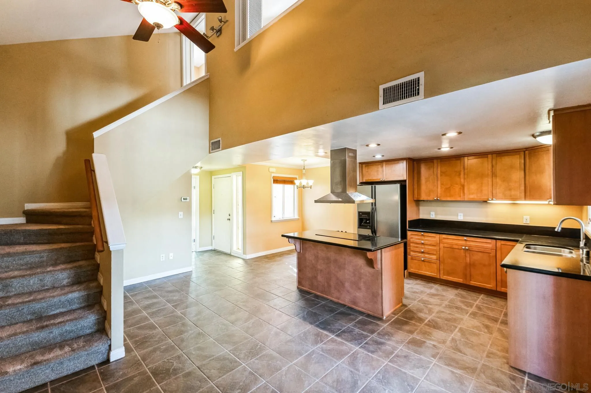 Photo #3: 250019540 Listing 