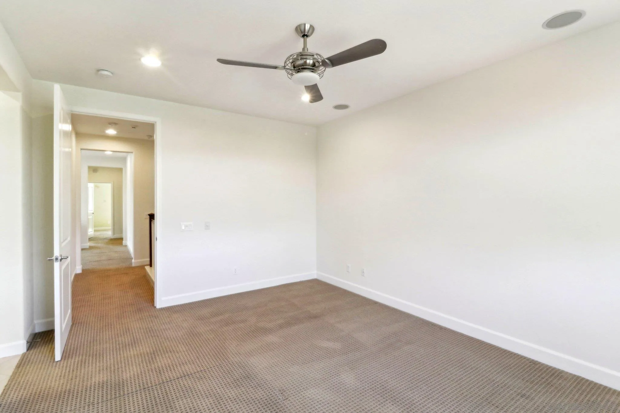 Photo #21: 250019600 Listing: Photo #21