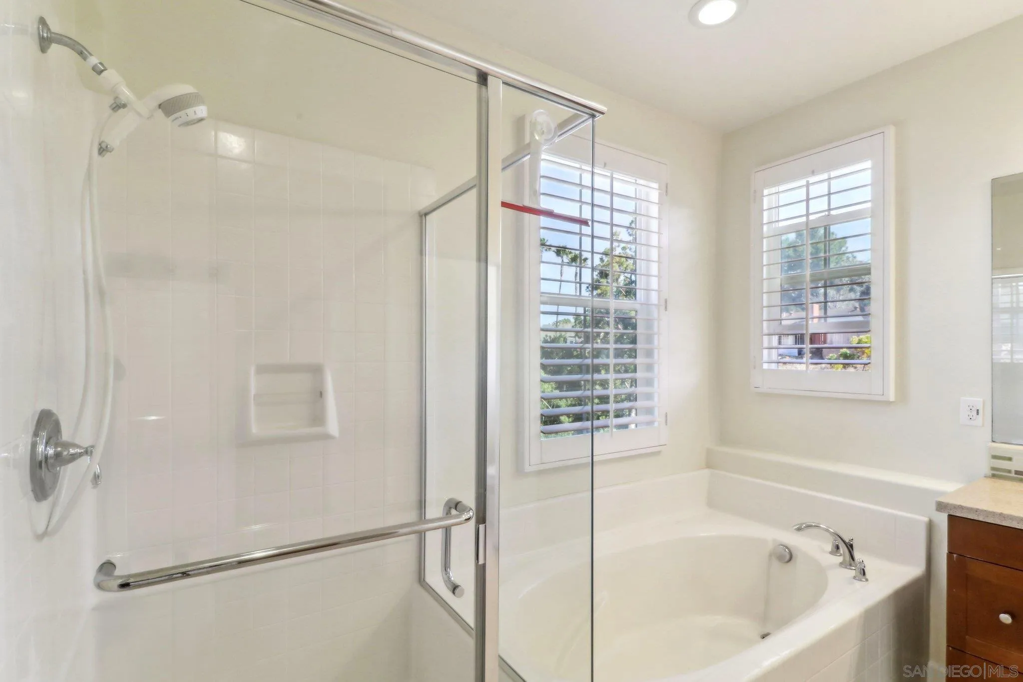 Photo #17: 250019600 Listing: Photo #17