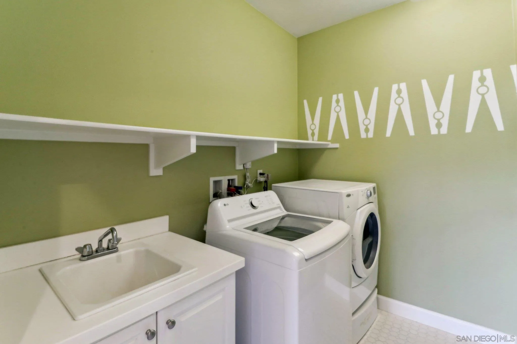 Photo #23: 250019600 Listing: Photo #23