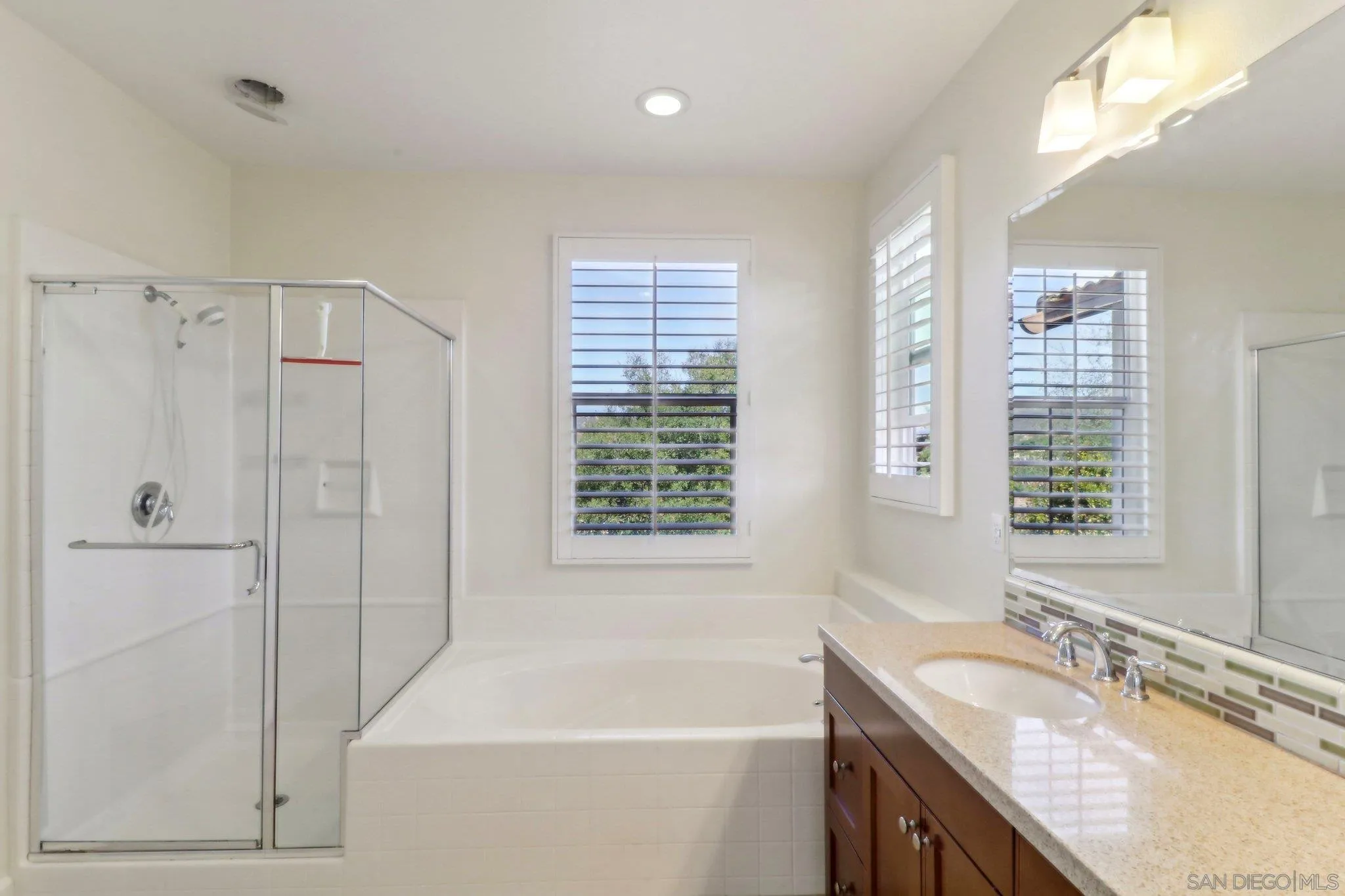 Photo #16: 250019600 Listing: Photo #16