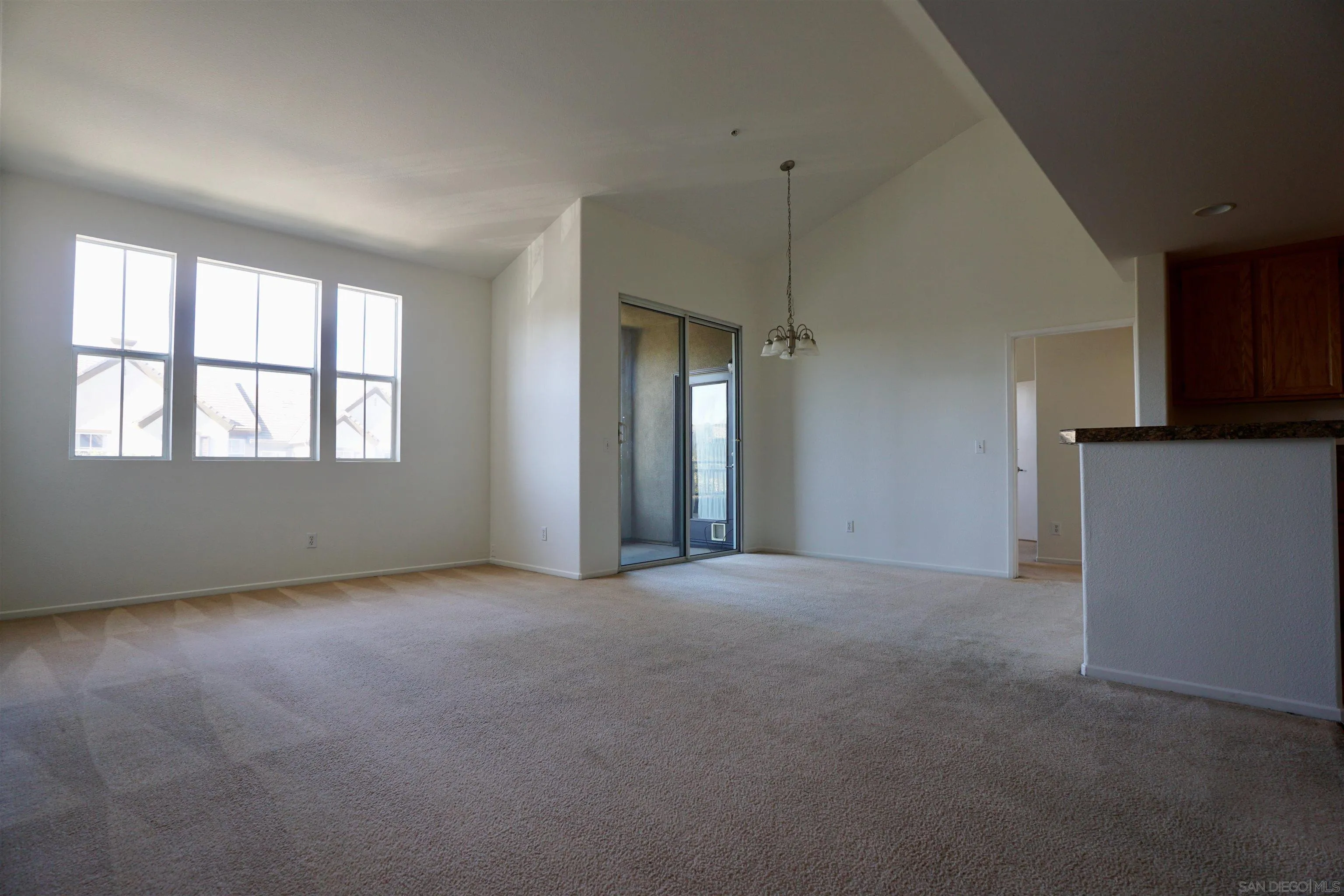 Photo #5: 250019659 Listing 