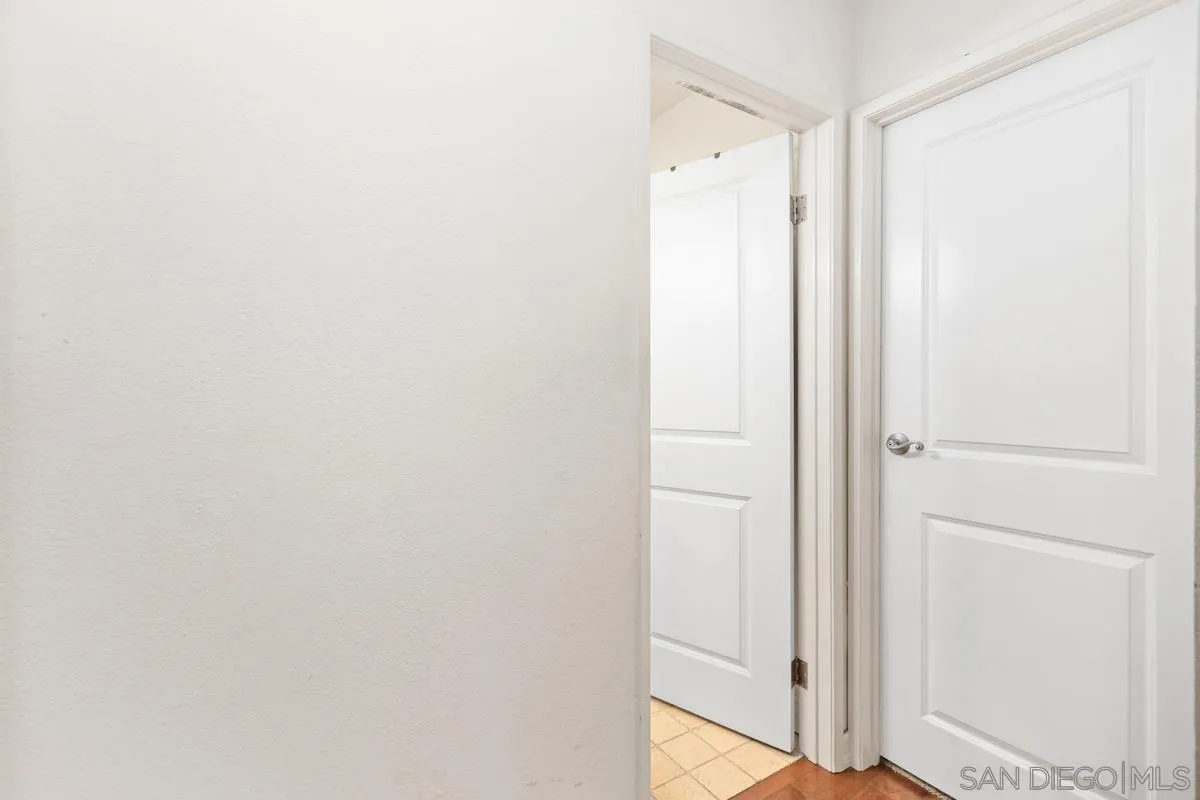 Photo #8: 250019713 Listing: Photo #8
