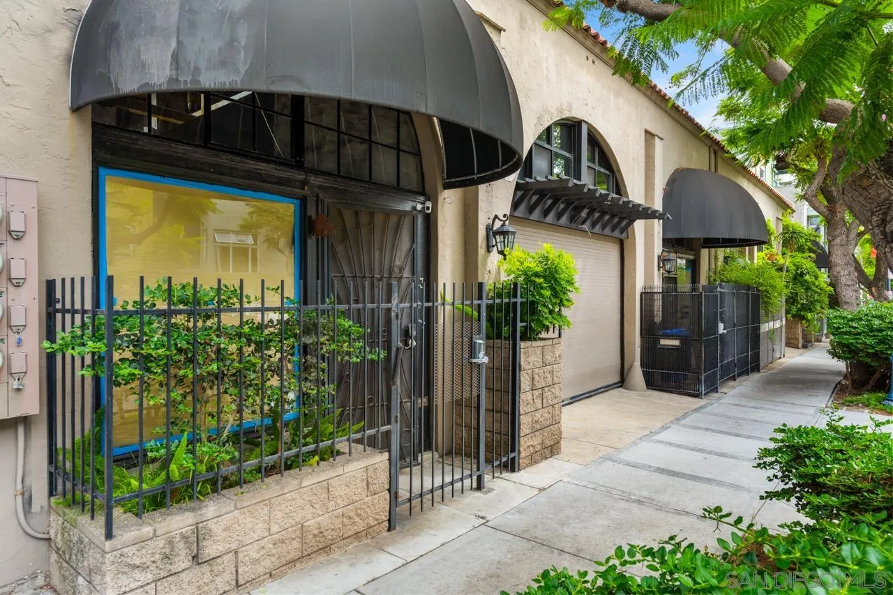 https://cdn.realtyfeed.com/cdn/127/250019806/f8e8b47fe2e37f7fffcdd280ce12d379.webp