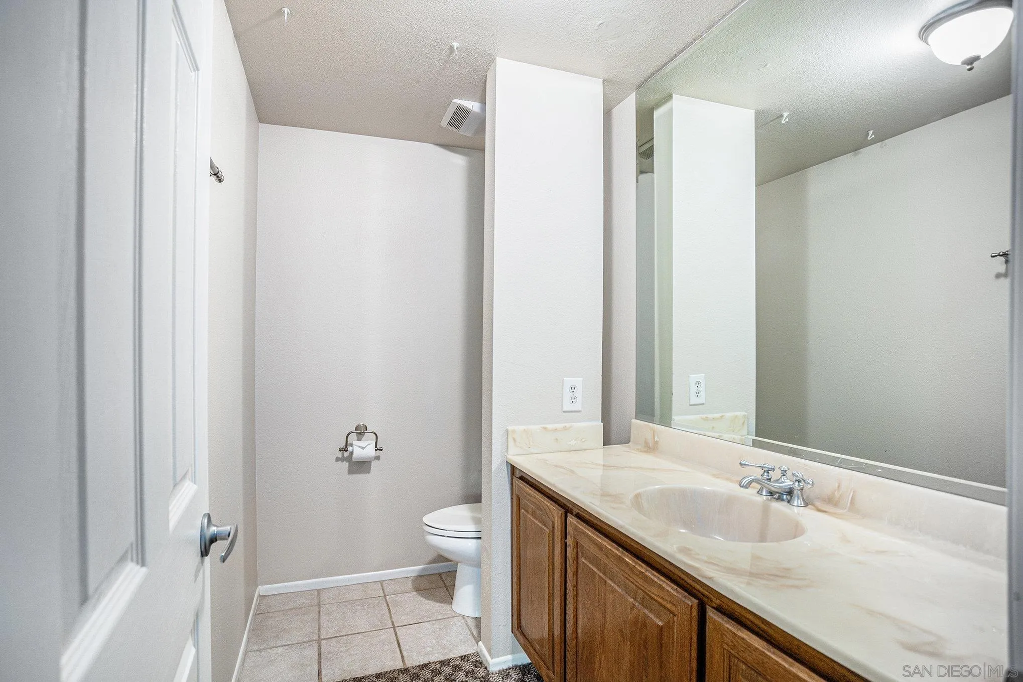 https://cdn.realtyfeed.com/cdn/127/250019822/458243e619a52504d76b9364882d2377.webp