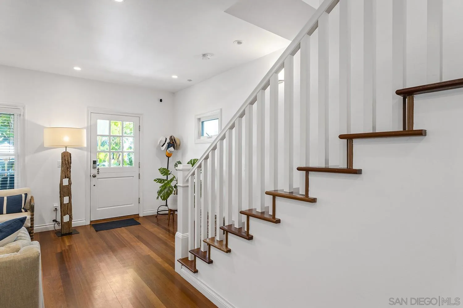 https://cdn.realtyfeed.com/cdn/127/250019935/28da5d5c1ae053994c21d9ac4887c3b9.webp