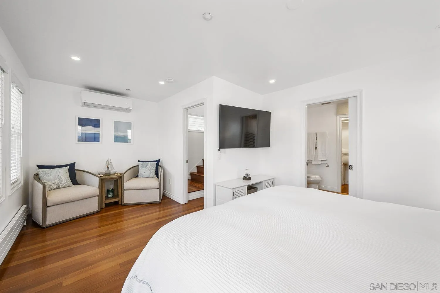https://cdn.realtyfeed.com/cdn/127/250019935/5355d57ce922393c38d1de025ab4328c.webp