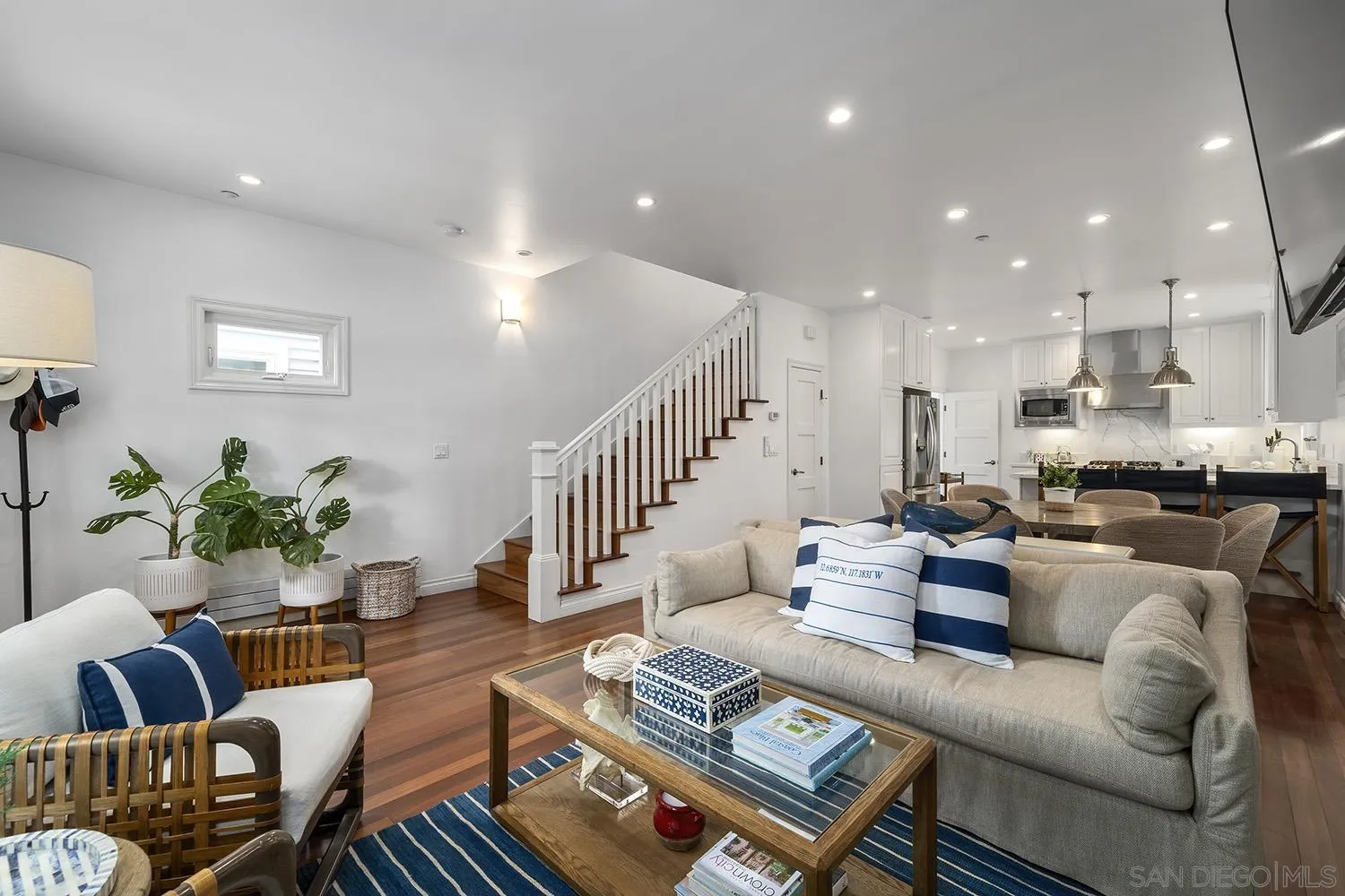https://cdn.realtyfeed.com/cdn/127/250019935/a47820659987dbd8af7672127bb13a68.webp