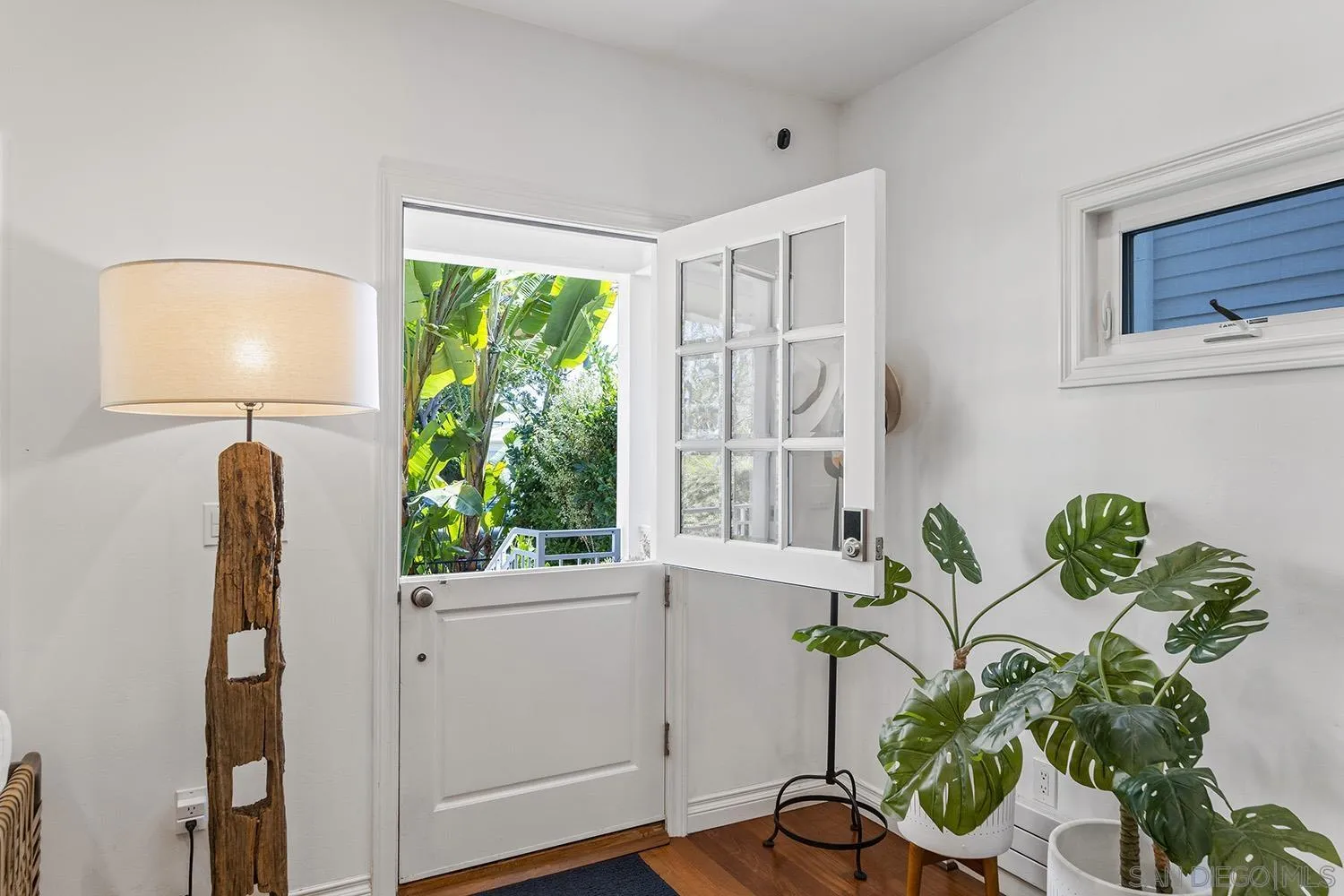 https://cdn.realtyfeed.com/cdn/127/250019935/d8a12301f73ee418fbcbae14fc837bc8.webp